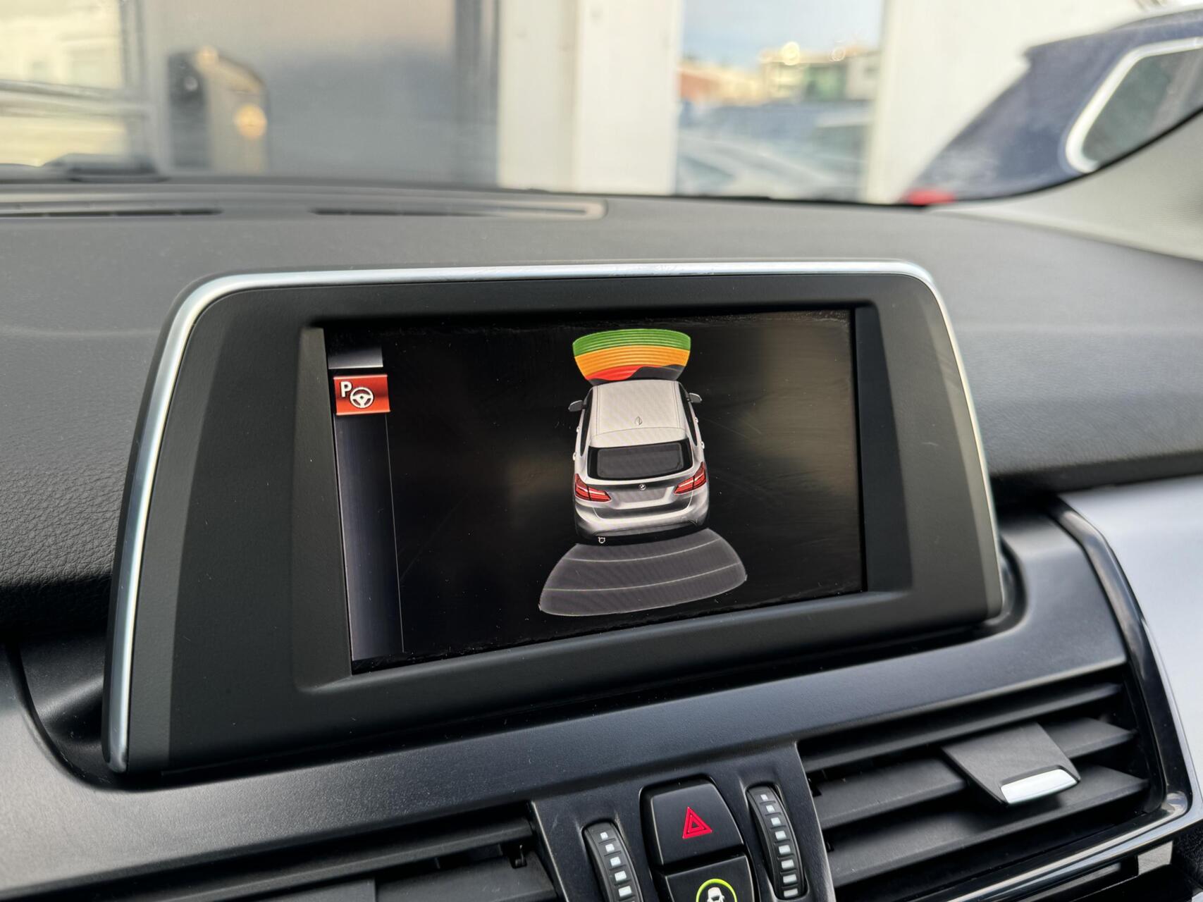 Foto van BMW 216i Active Tourer