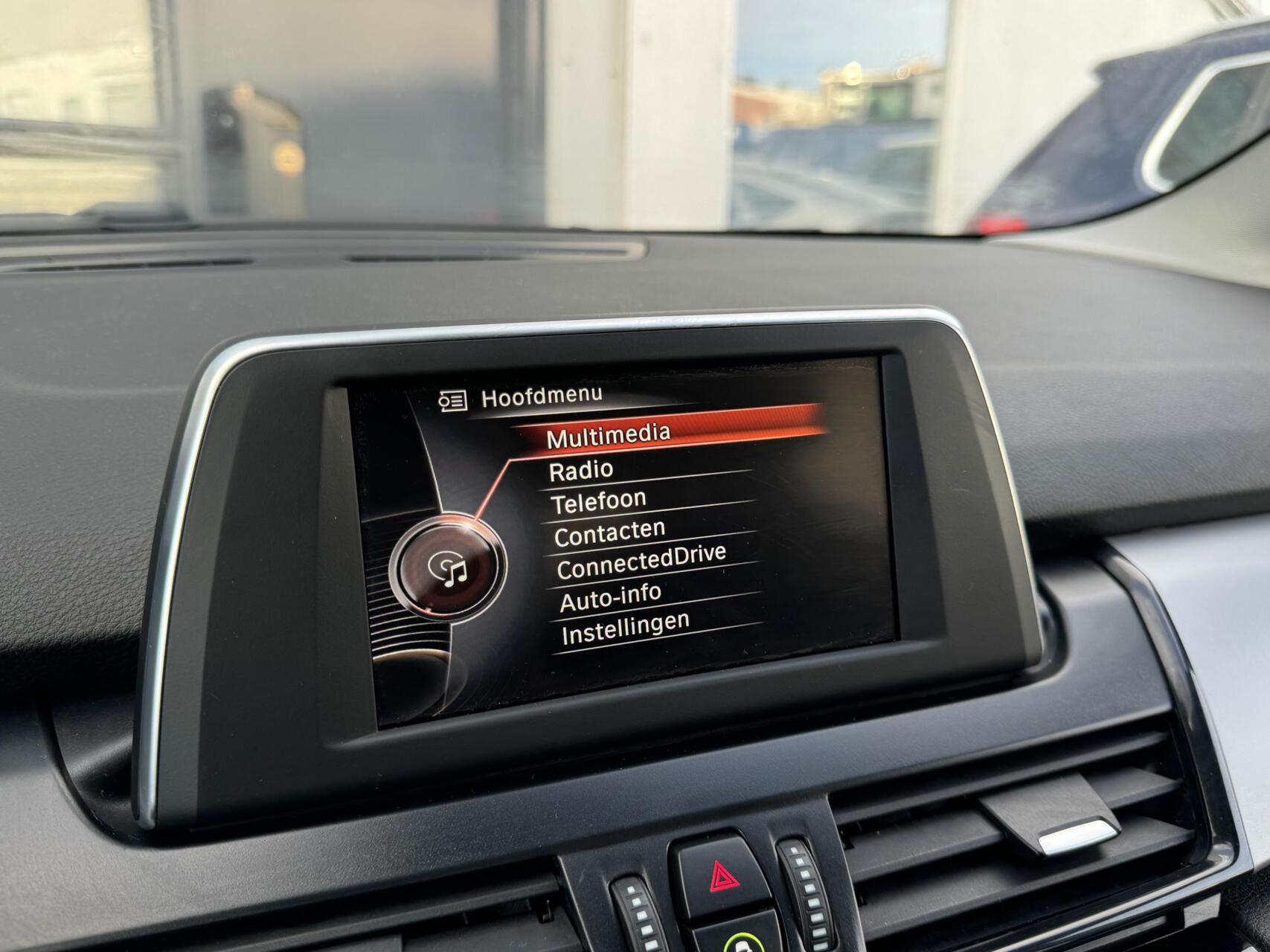 Foto van BMW 216i Active Tourer