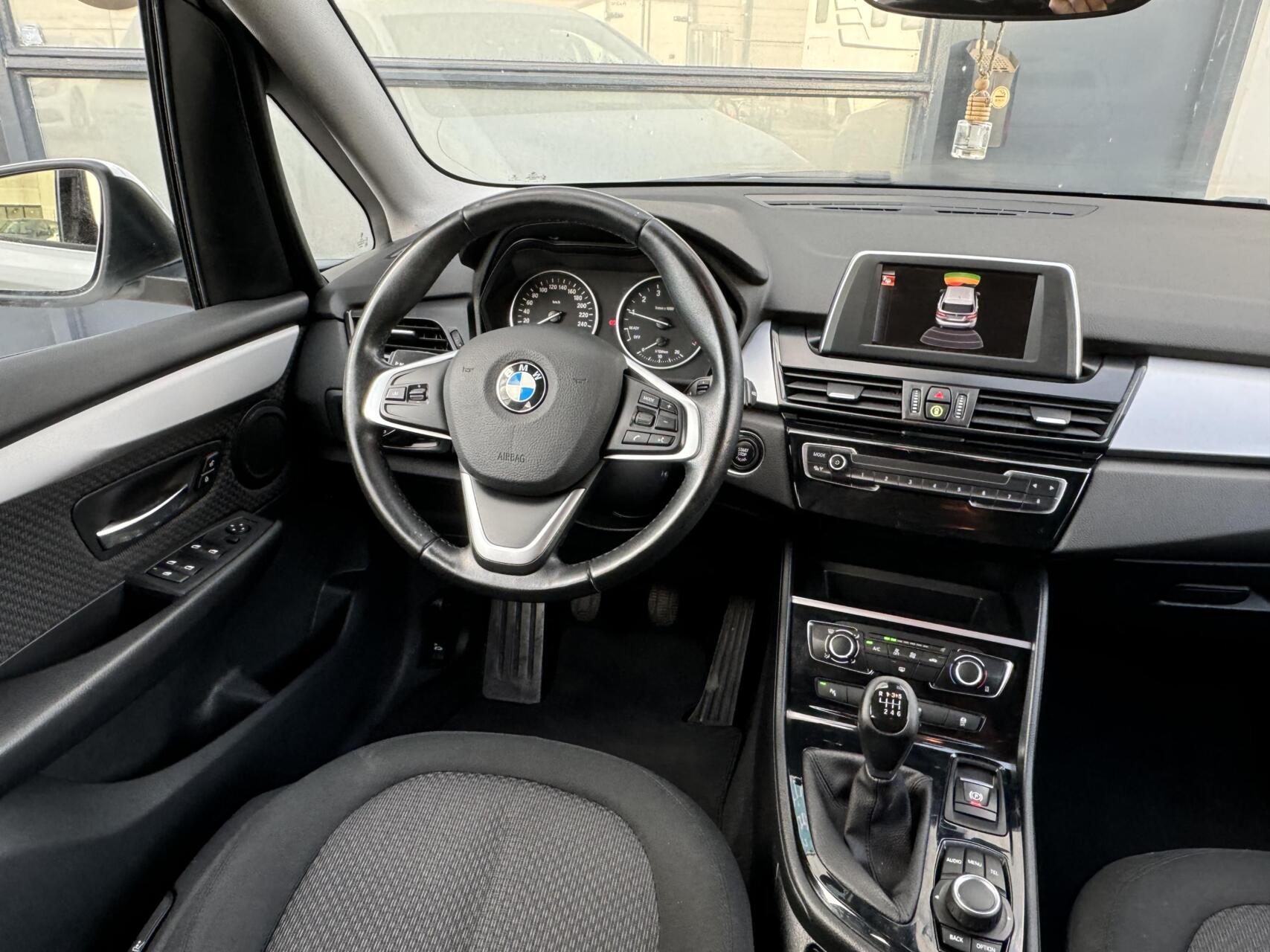 Foto van BMW 216i Active Tourer