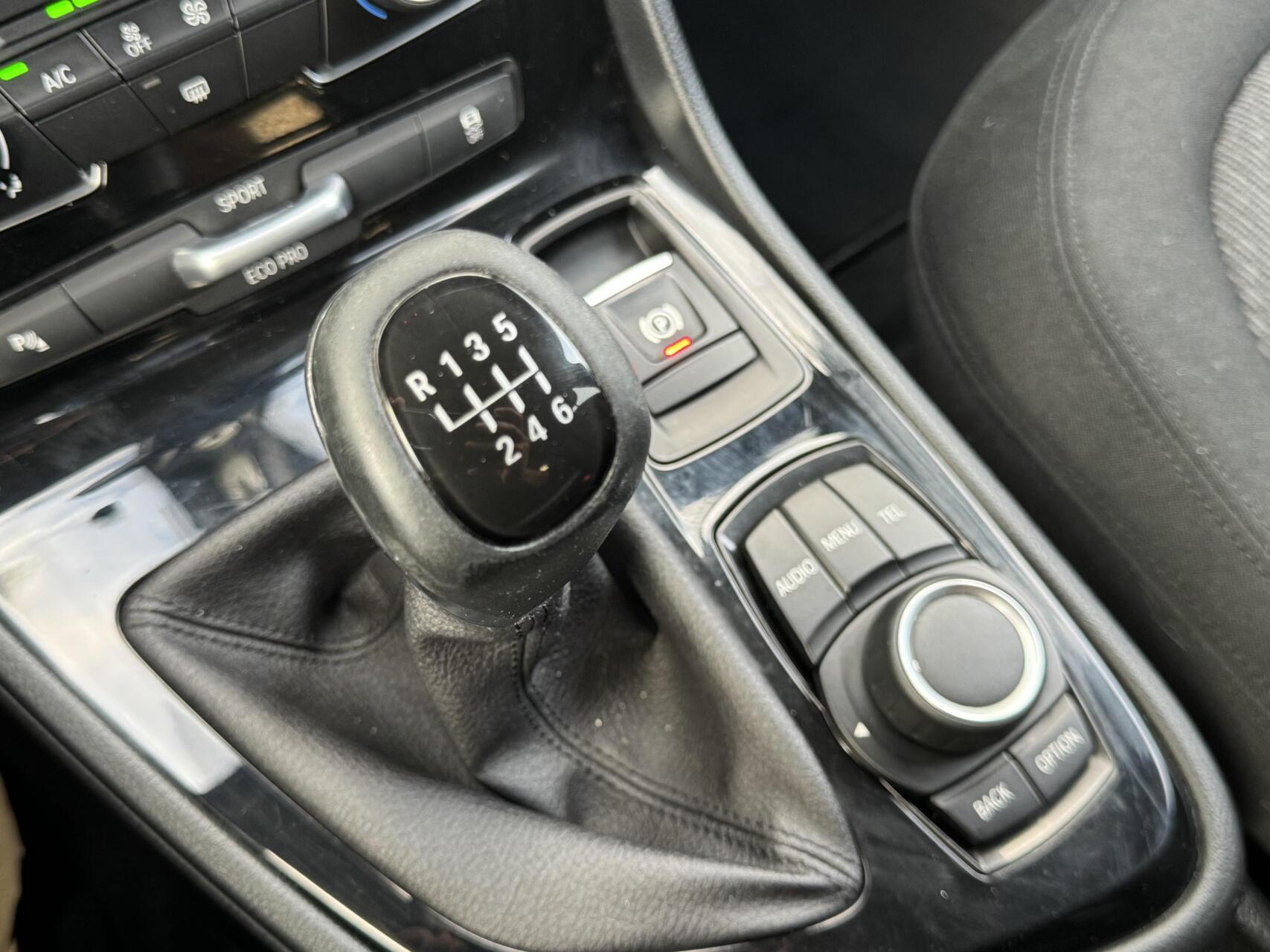 Foto van BMW 216i Active Tourer