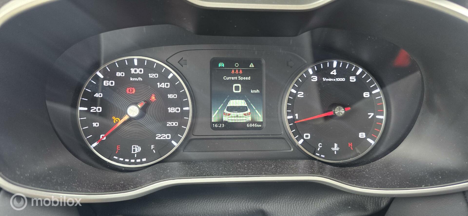 Foto van MG ZS