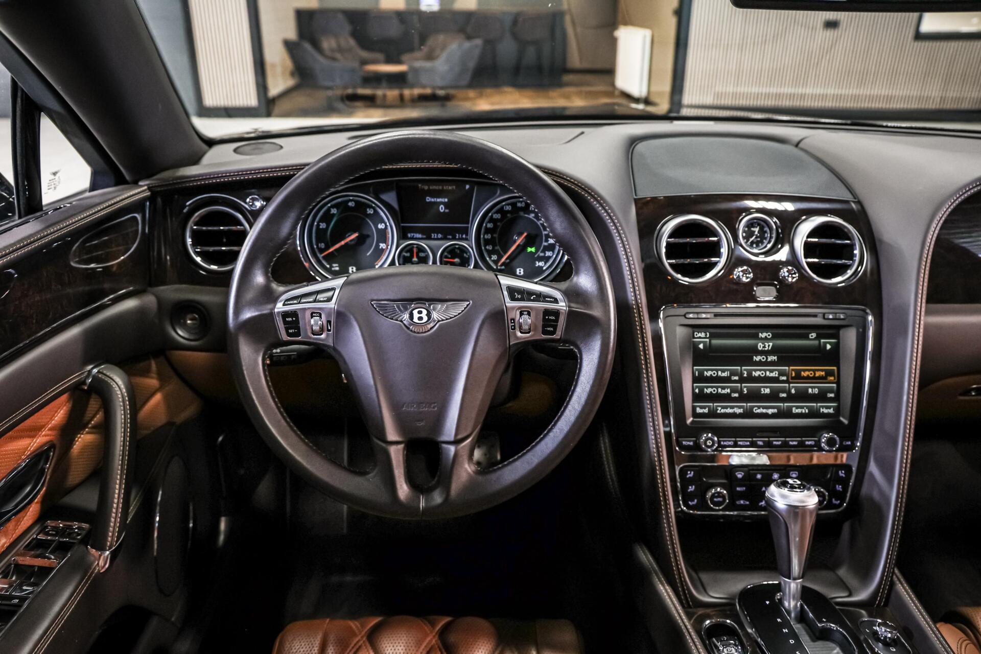 Foto van Bentley Flying Spur