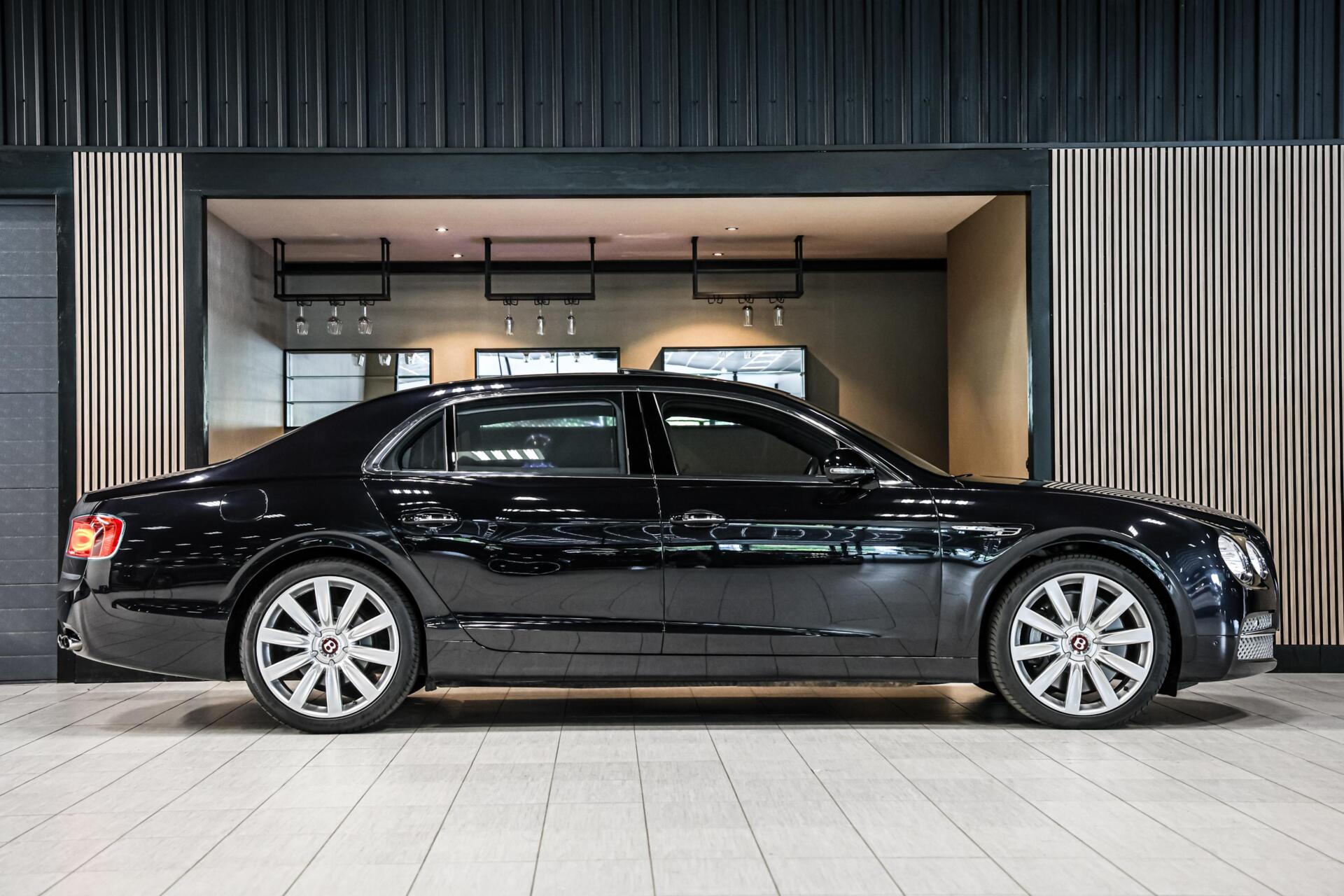 Foto van Bentley Flying Spur