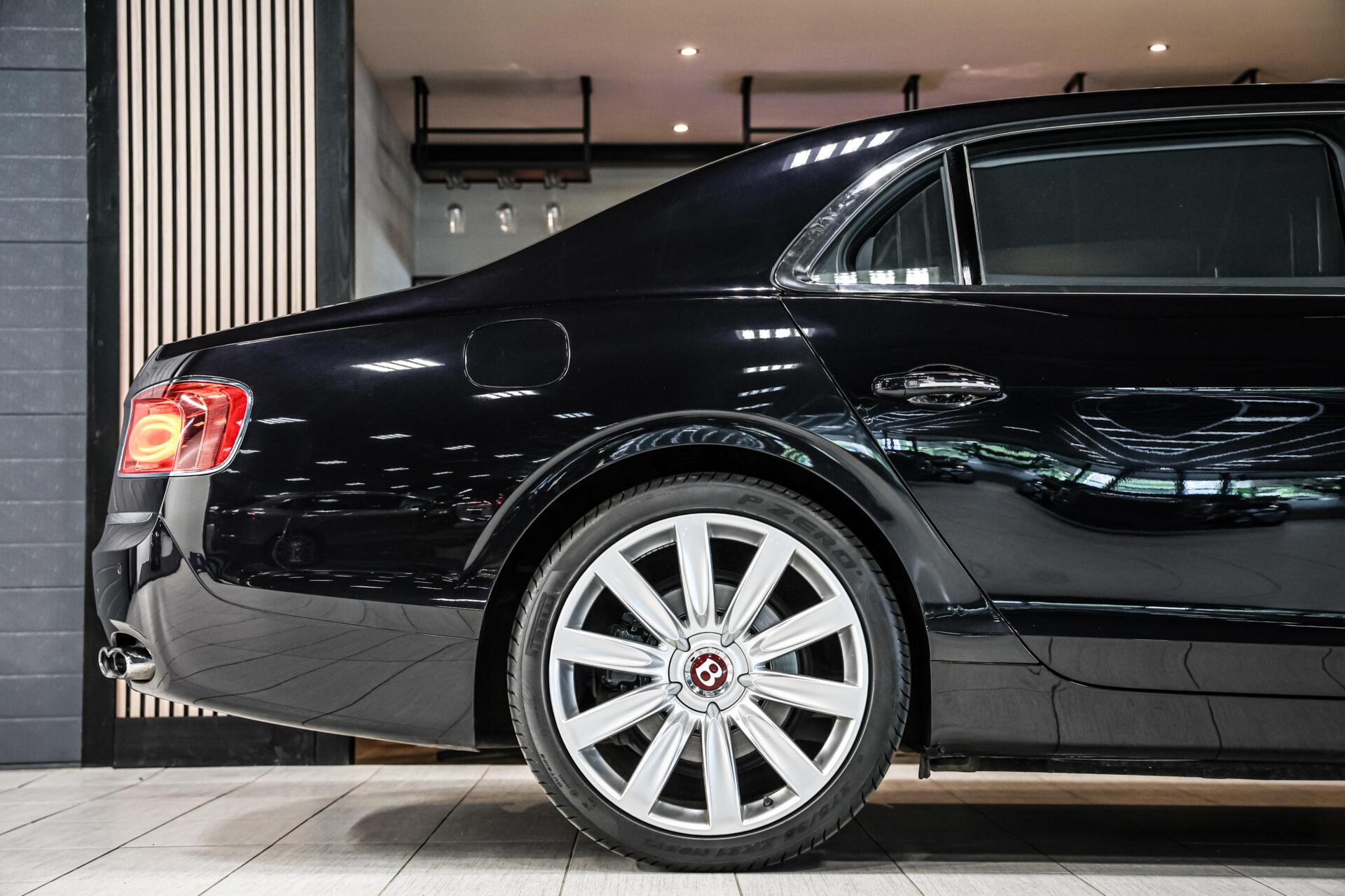 Foto van Bentley Flying Spur