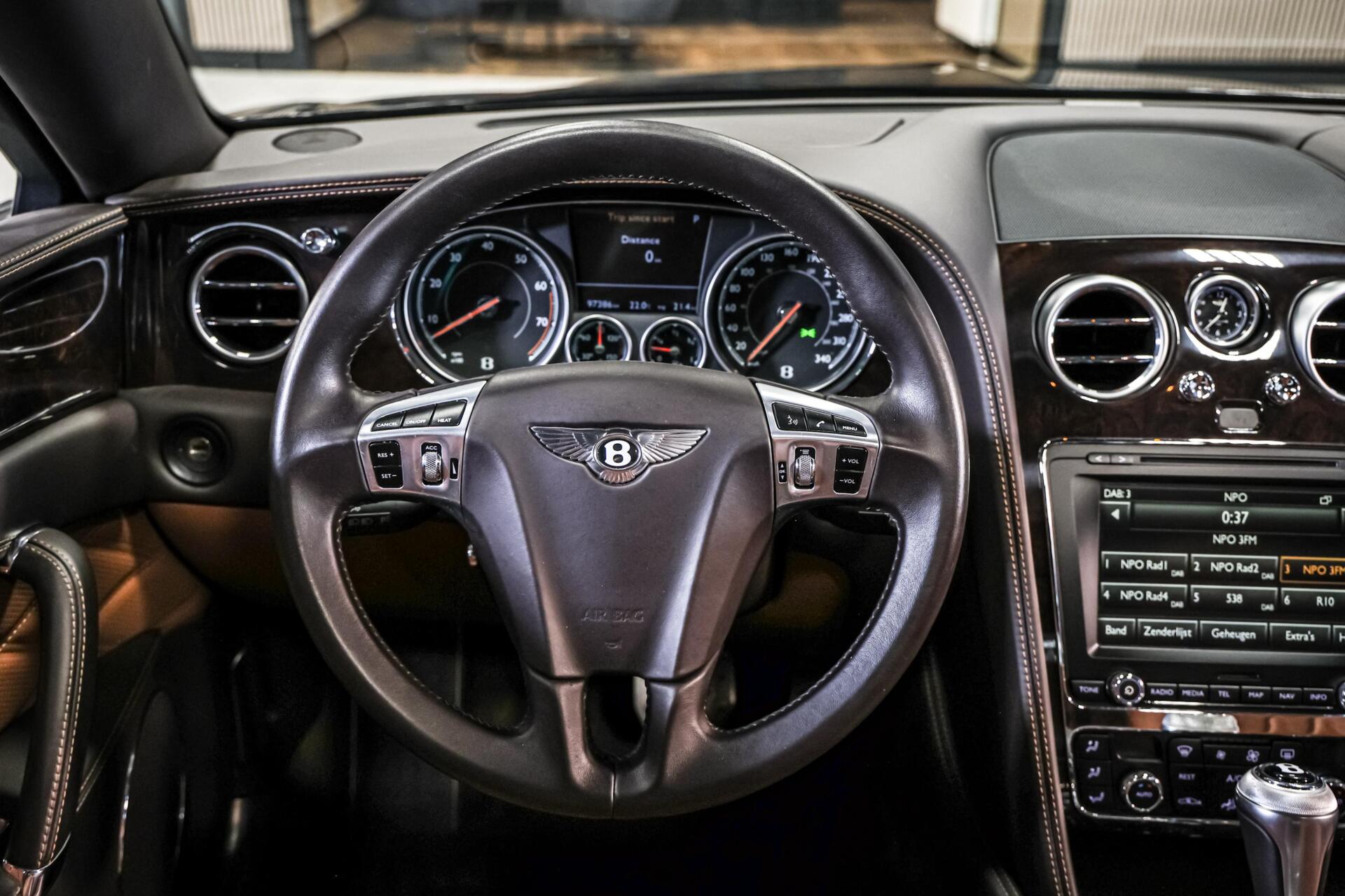 Foto van Bentley Flying Spur