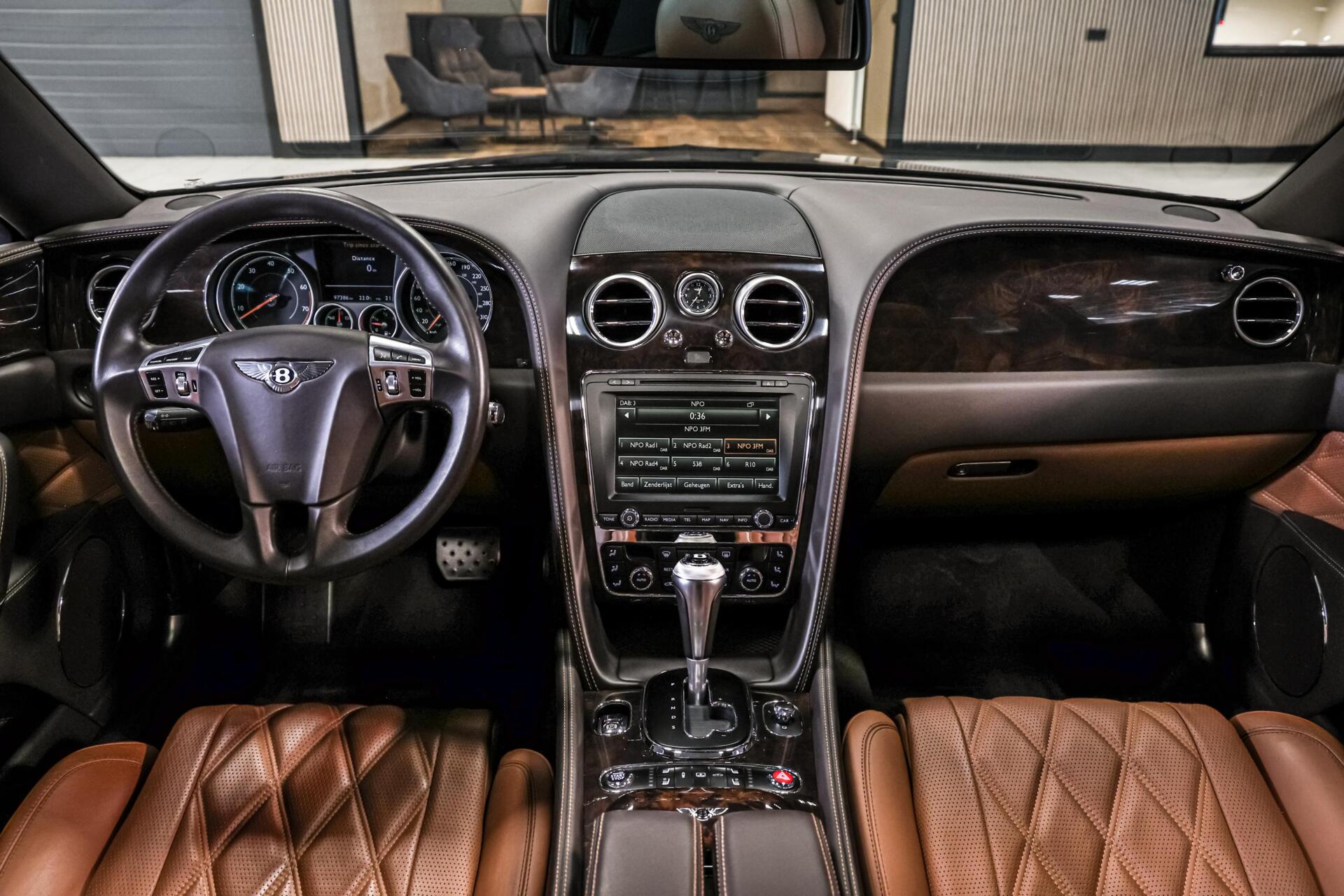 Foto van Bentley Flying Spur