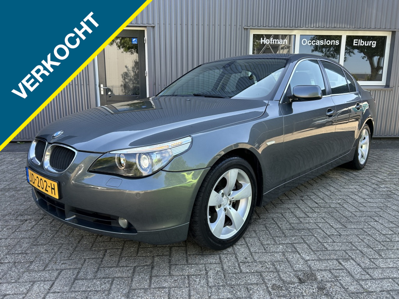 BMW 520i 520i AUT Airco PDC Schuifdak APK! 2004 - voorkant