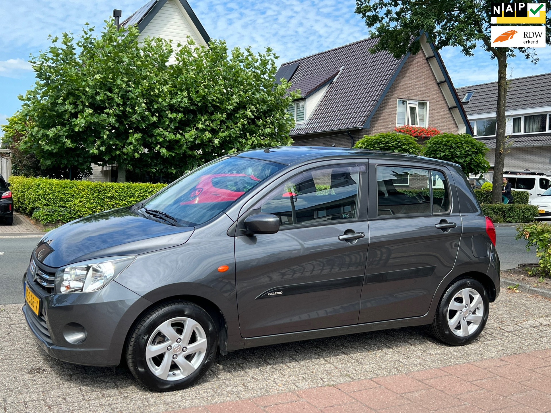Suzuki Celerio 1.0 Exclusive 91.000 km NL-AUTO-NAP. 2016 - voorkant