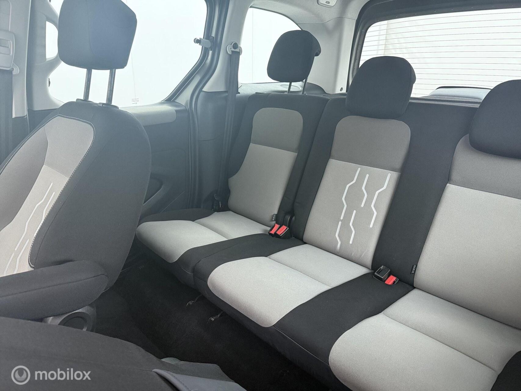Foto van Peugeot Partner