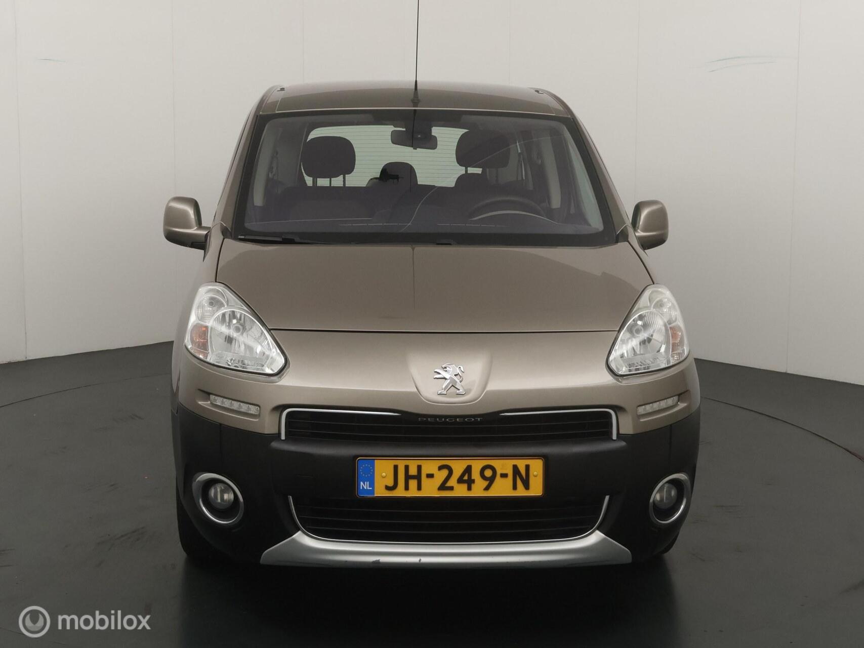 Foto van Peugeot Partner