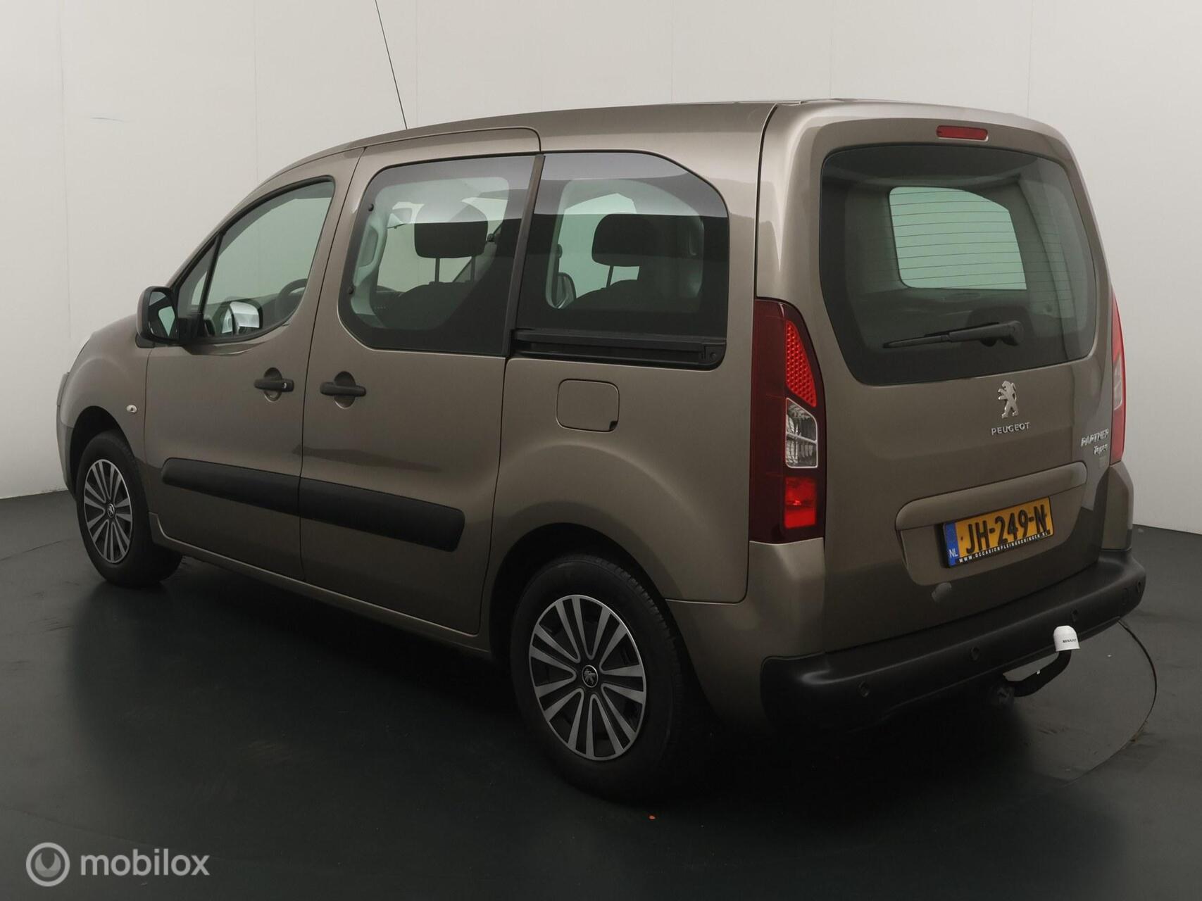 Foto van Peugeot Partner