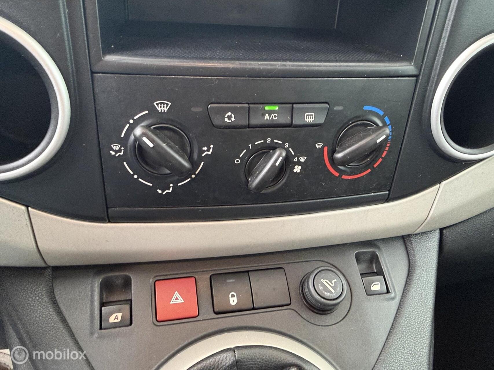 Foto van Peugeot Partner
