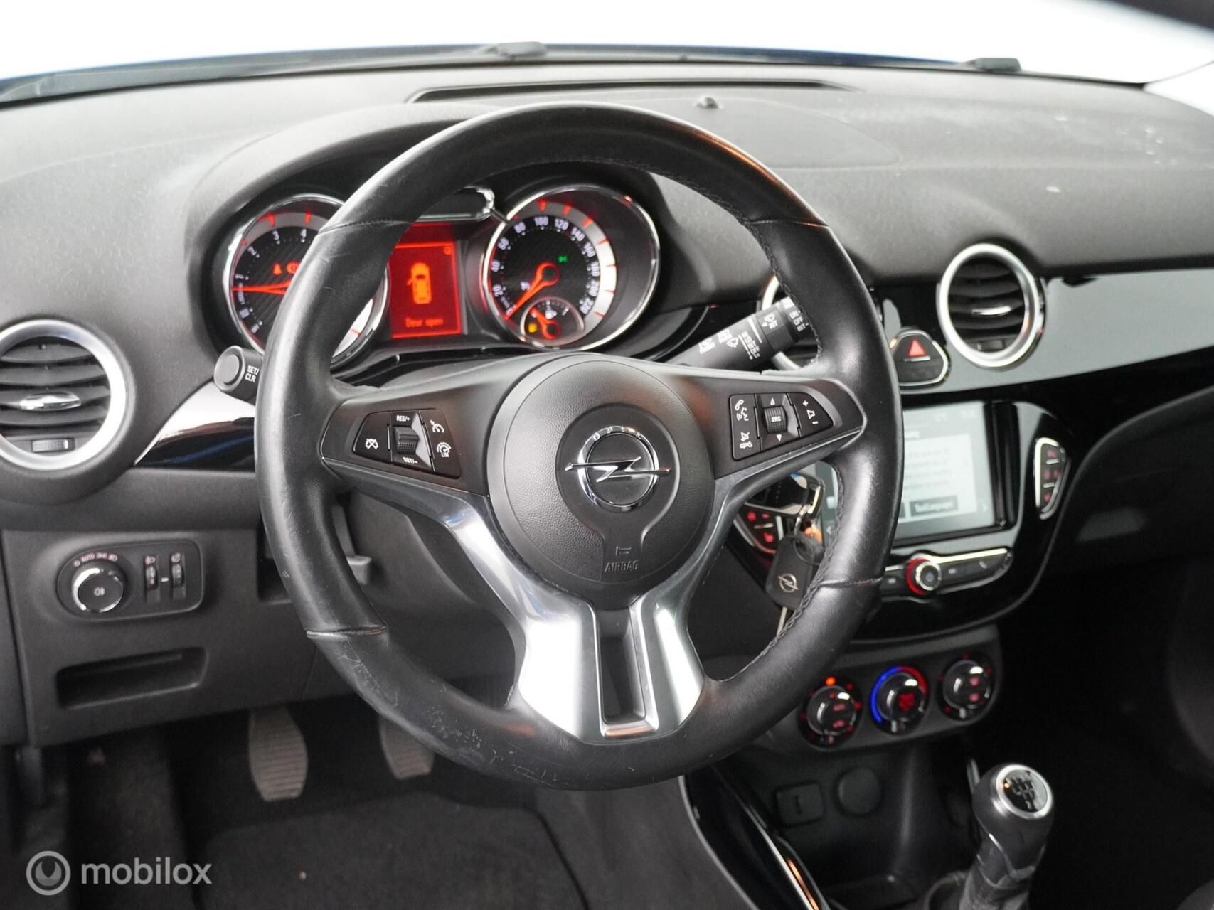 Foto van Opel Adam
