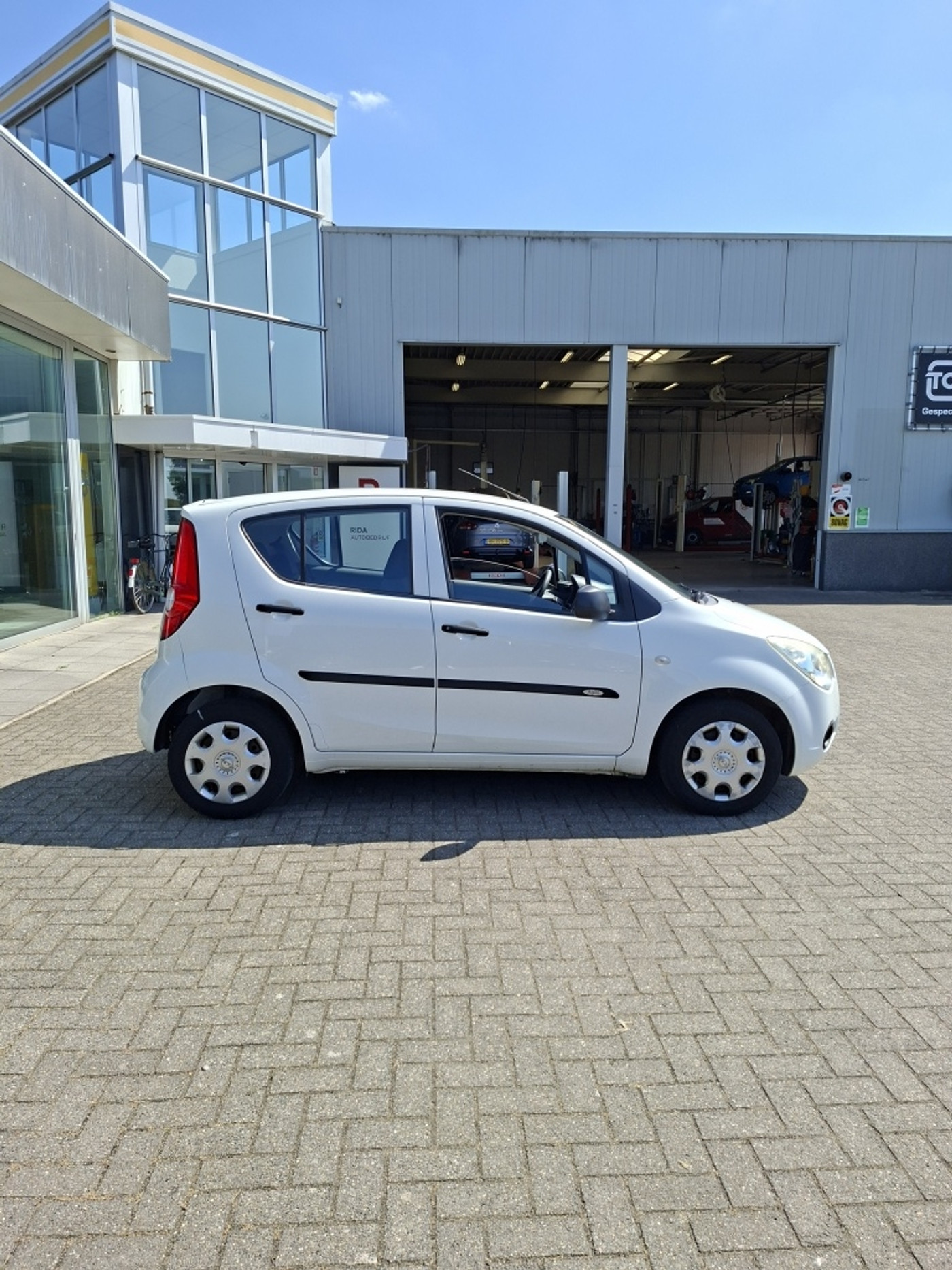 Foto van Opel Agila