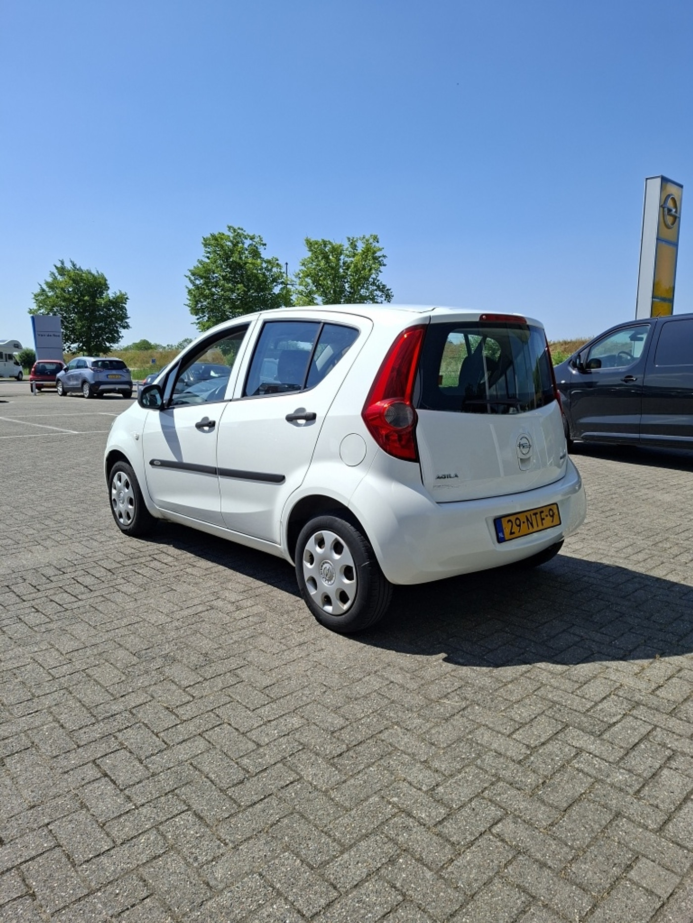 Foto van Opel Agila