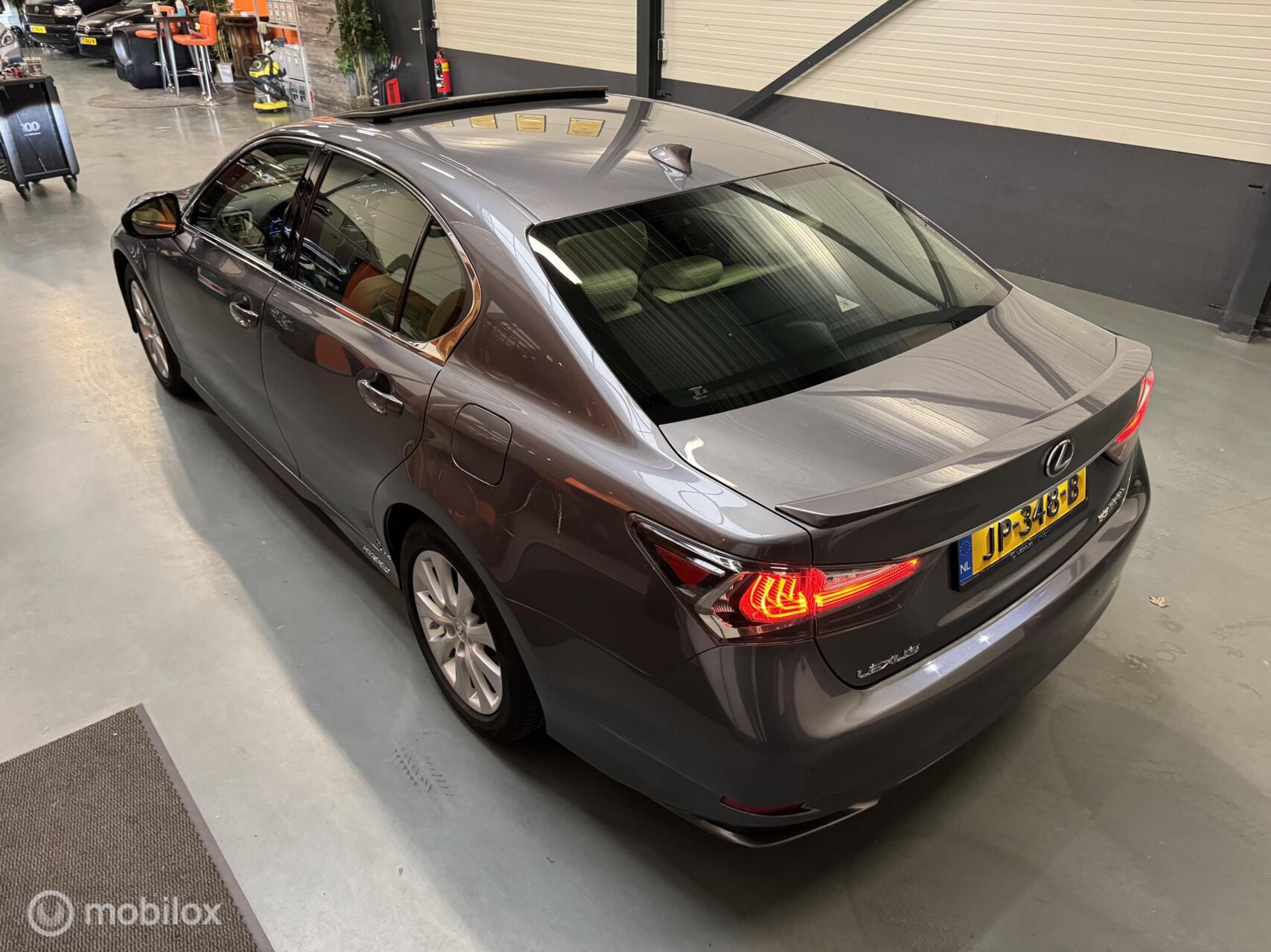 Foto van Lexus Lexus Gs300h
