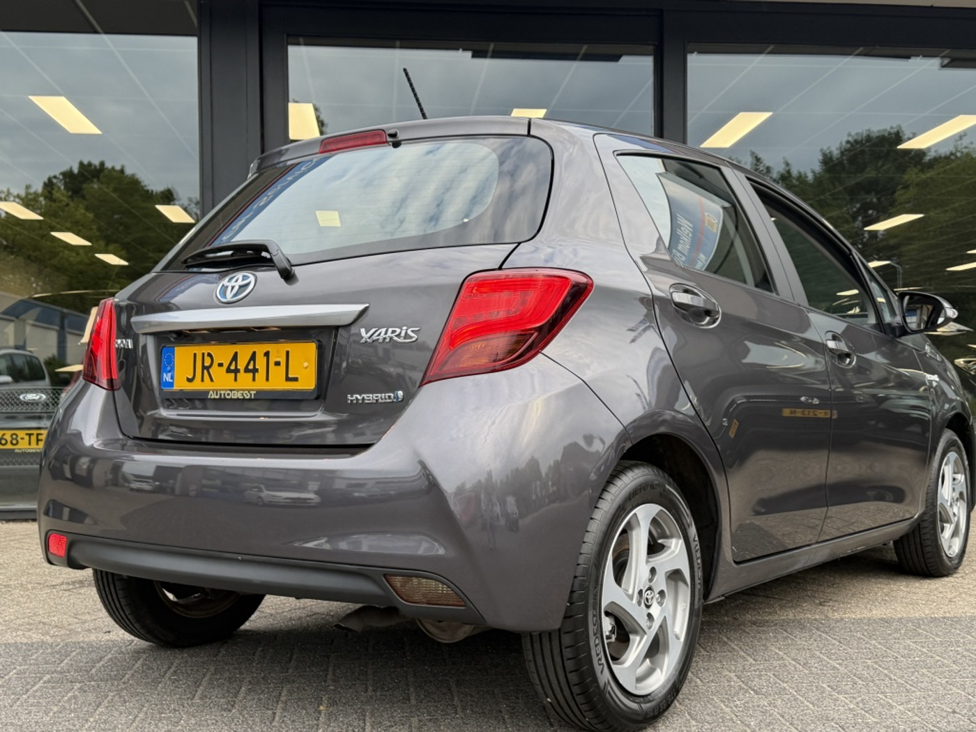 Foto van Toyota Toyota Yaris Hybrid