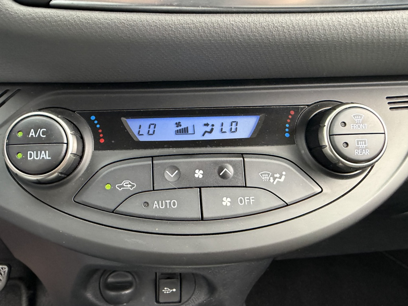 Foto van Toyota Toyota Yaris Hybrid