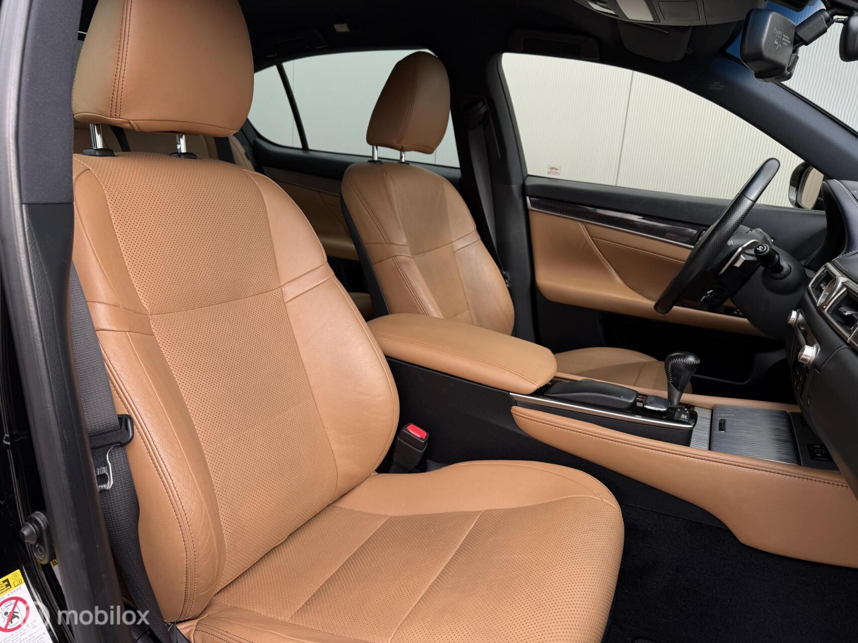 Foto van Lexus GS