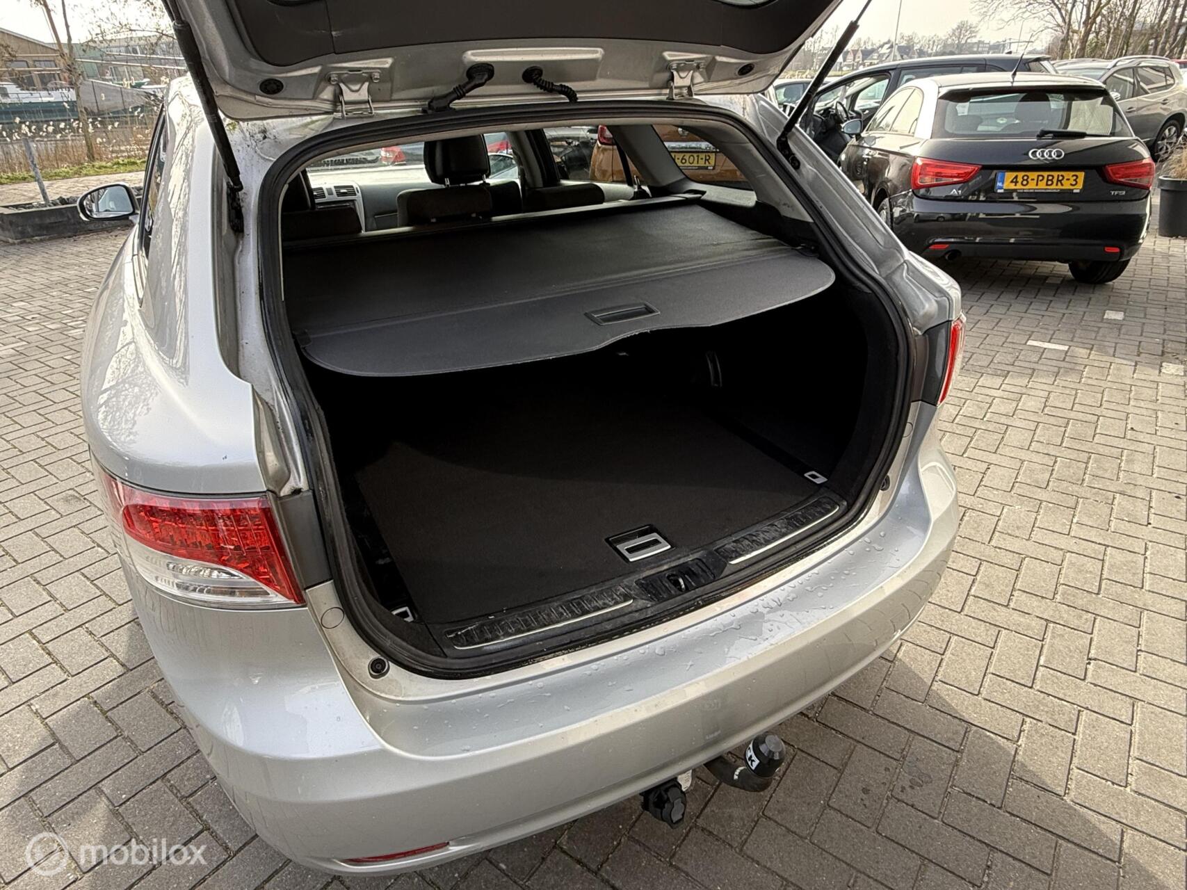 Foto van Toyota Toyota Avensis