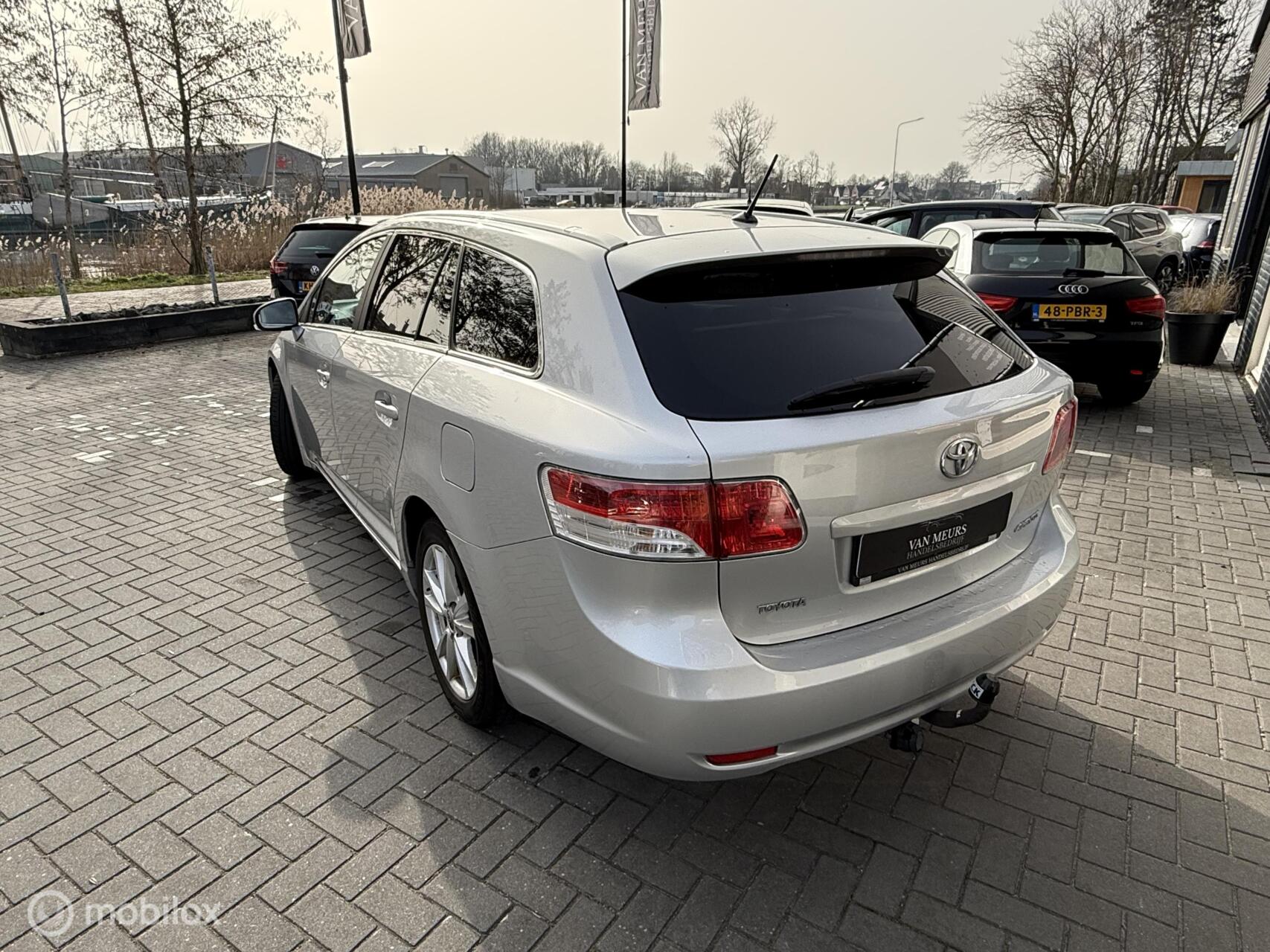 Foto van Toyota Toyota Avensis