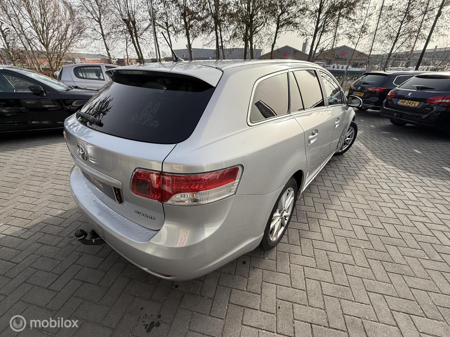 Foto van Toyota Toyota Avensis