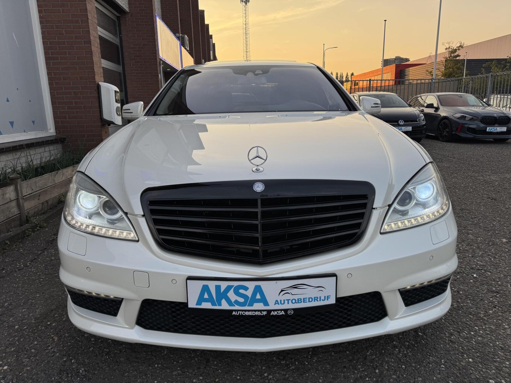 Foto van Mercedes-Benz S 63 AMG