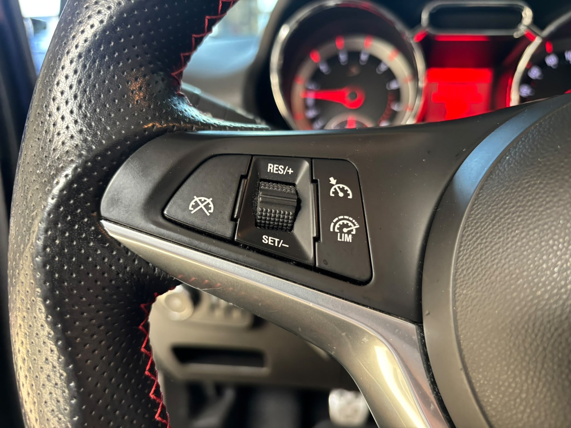 Foto van Opel Adam