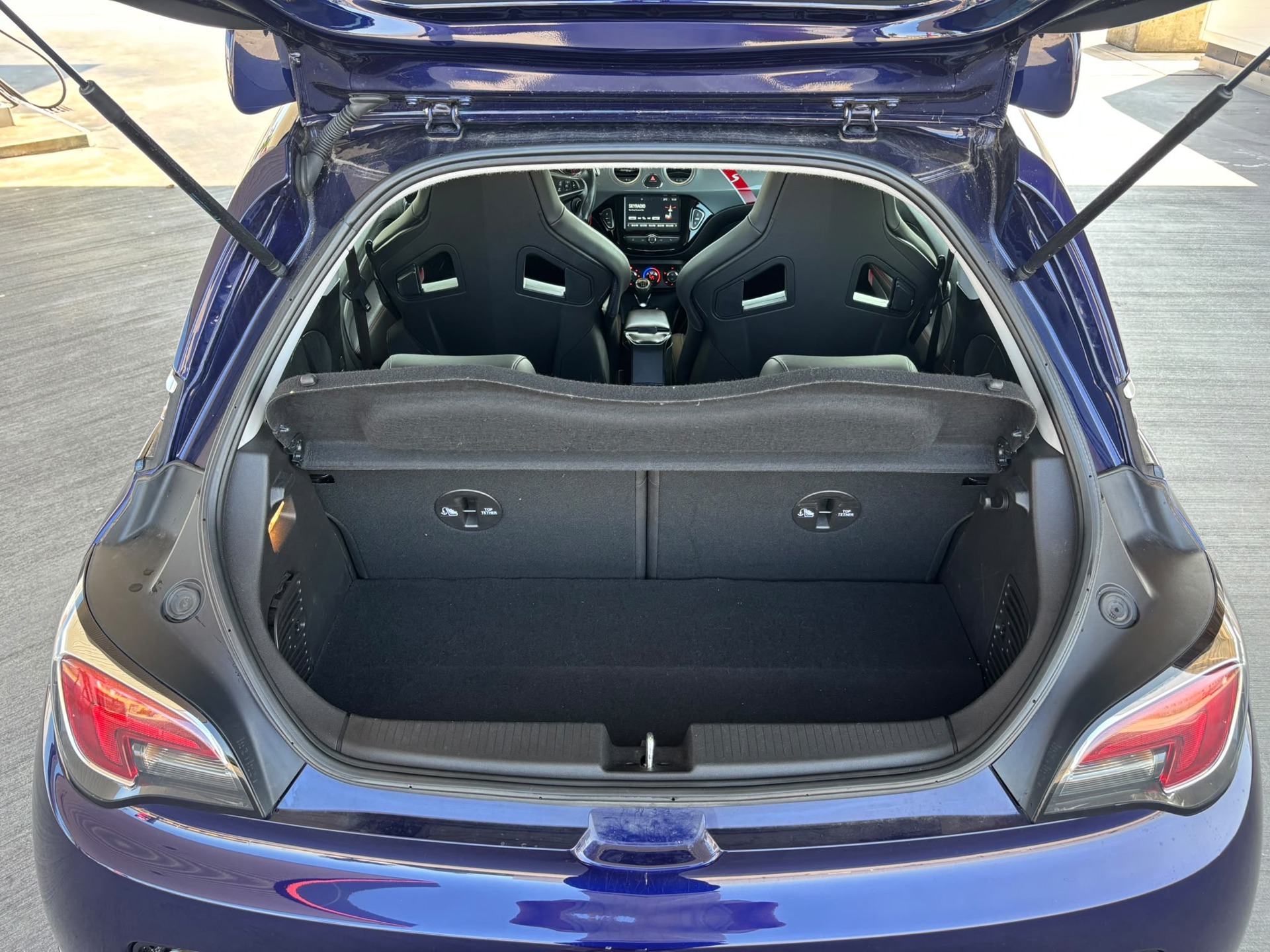 Foto van Opel Adam