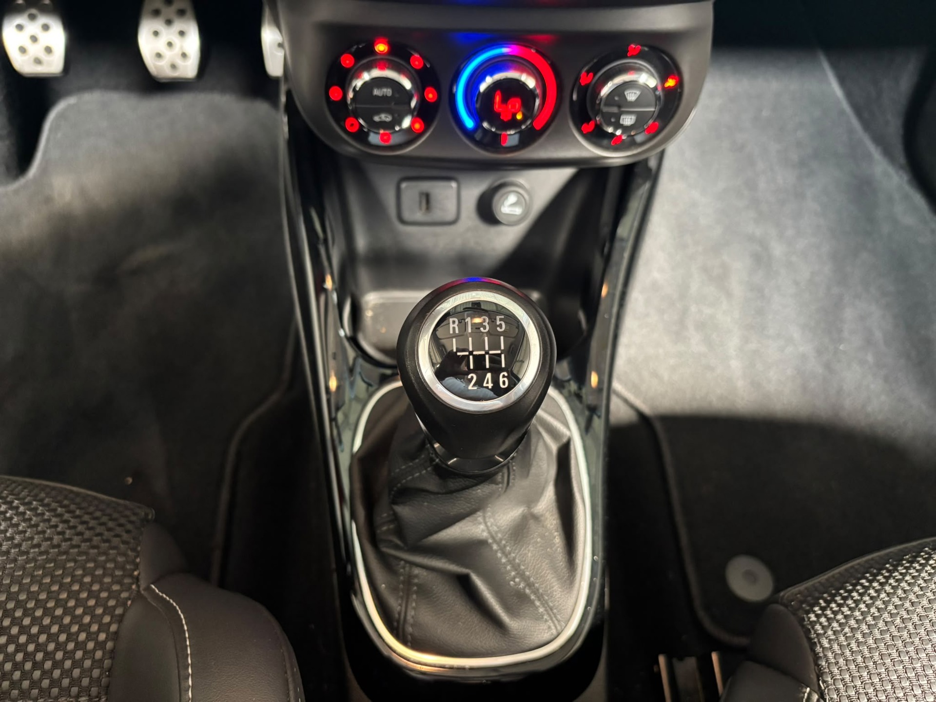 Foto van Opel Adam