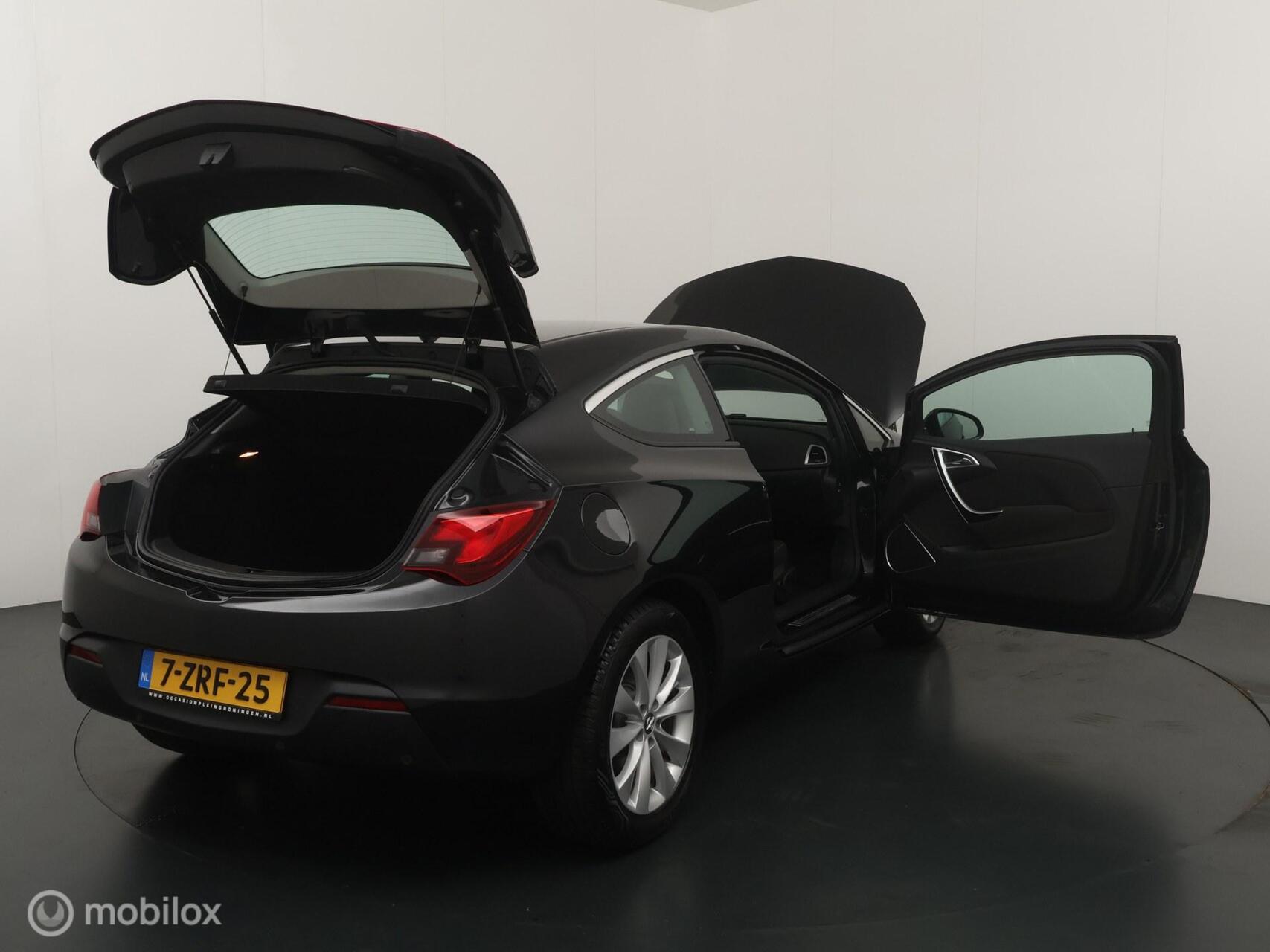 Foto van Opel Astra GTC