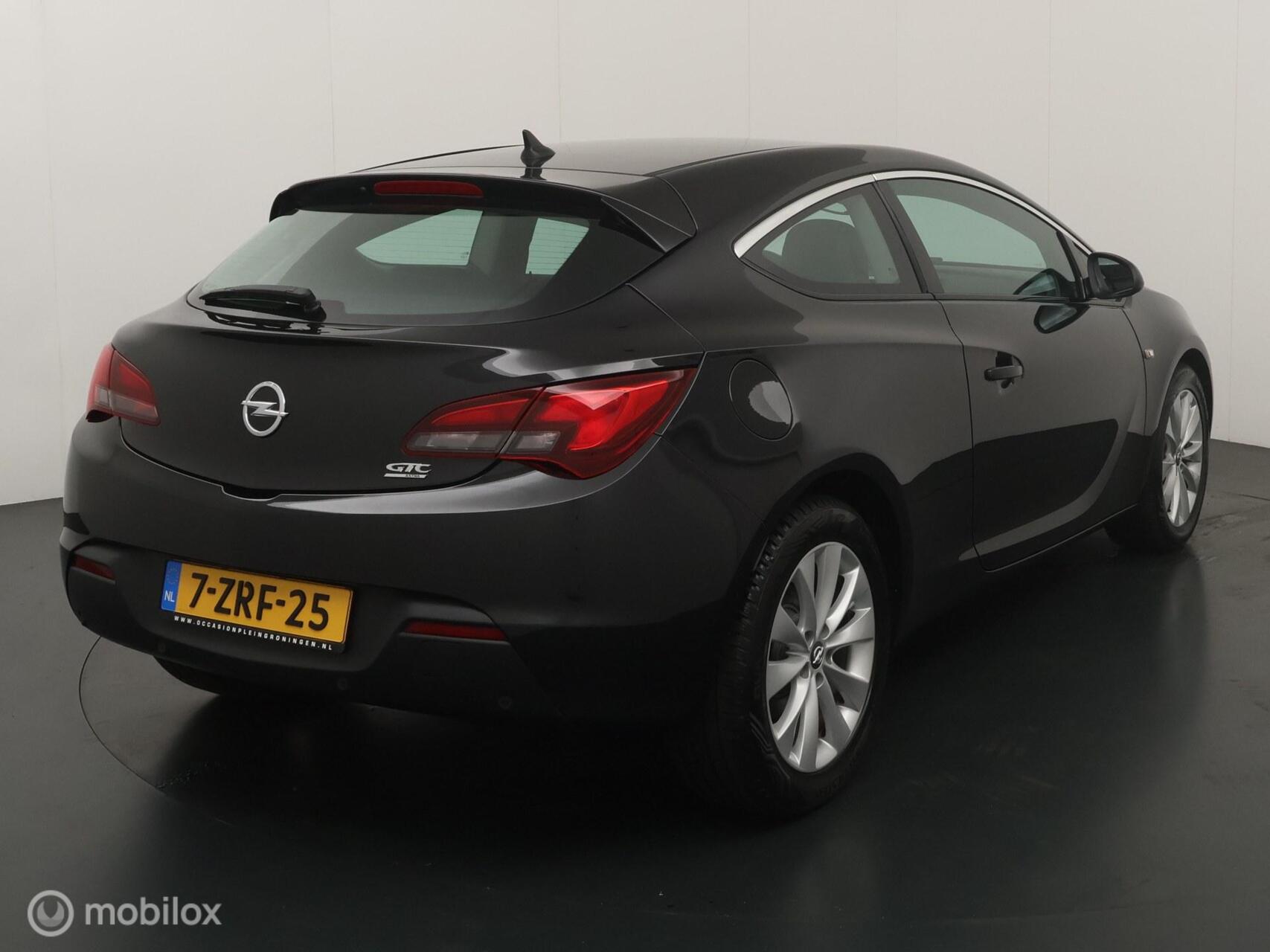 Foto van Opel Astra GTC