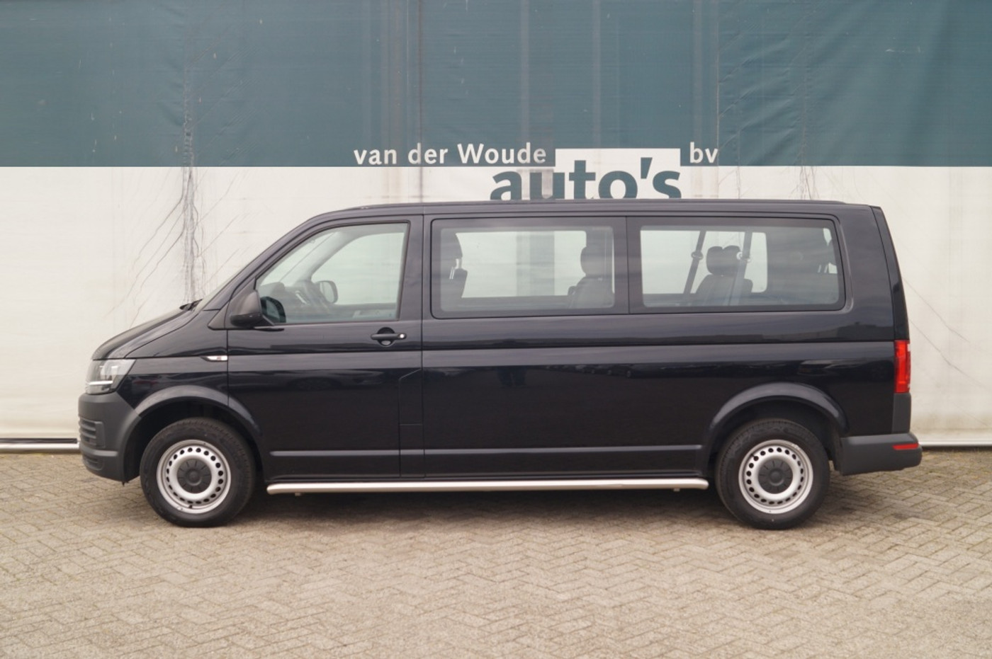 Volkswagen Kombi Kombi 2.0 TDI L2-H1 9-persoons -AIRCO- 2016 - voorkant