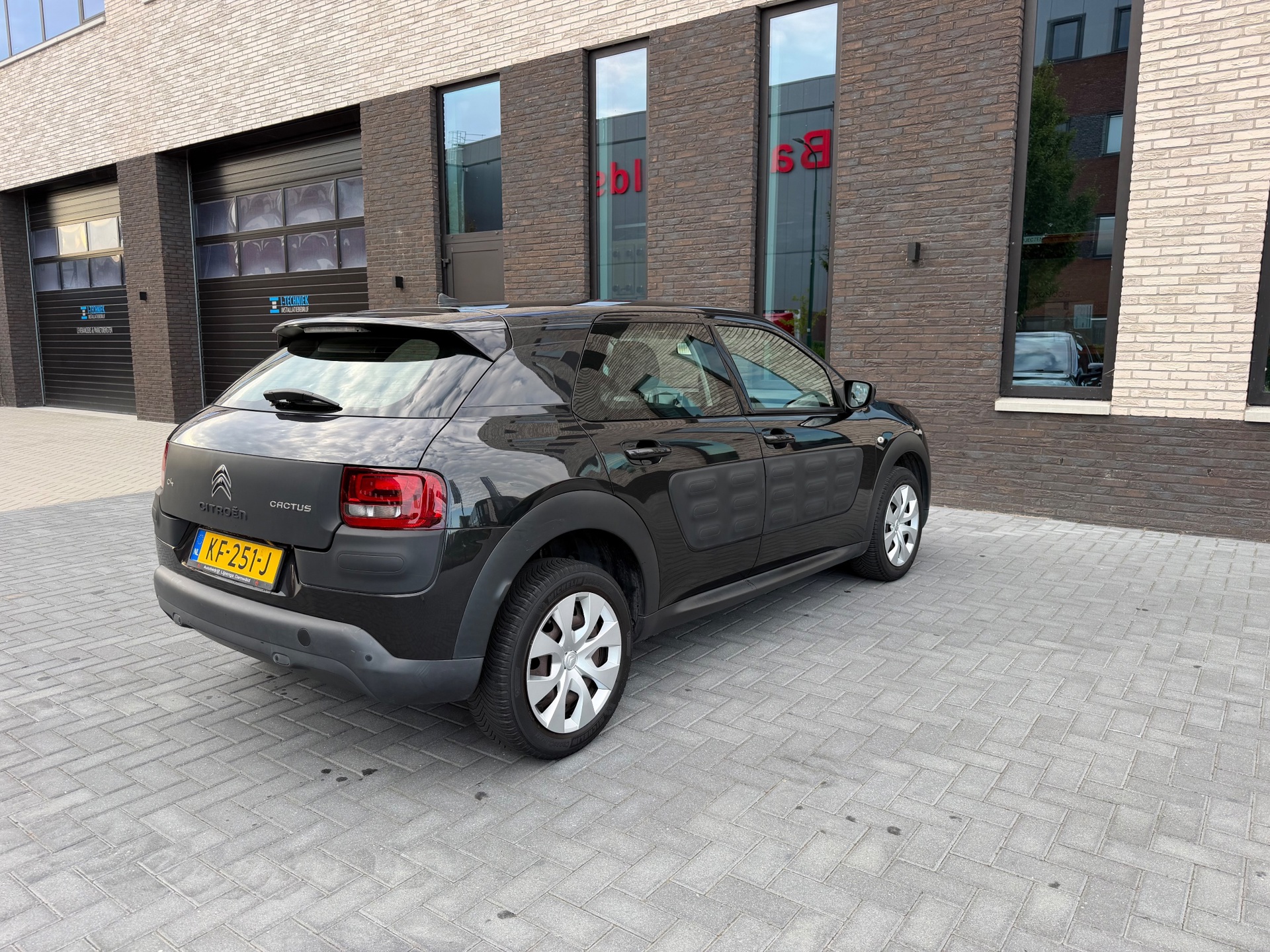 Foto van Citroen C4 Cactus