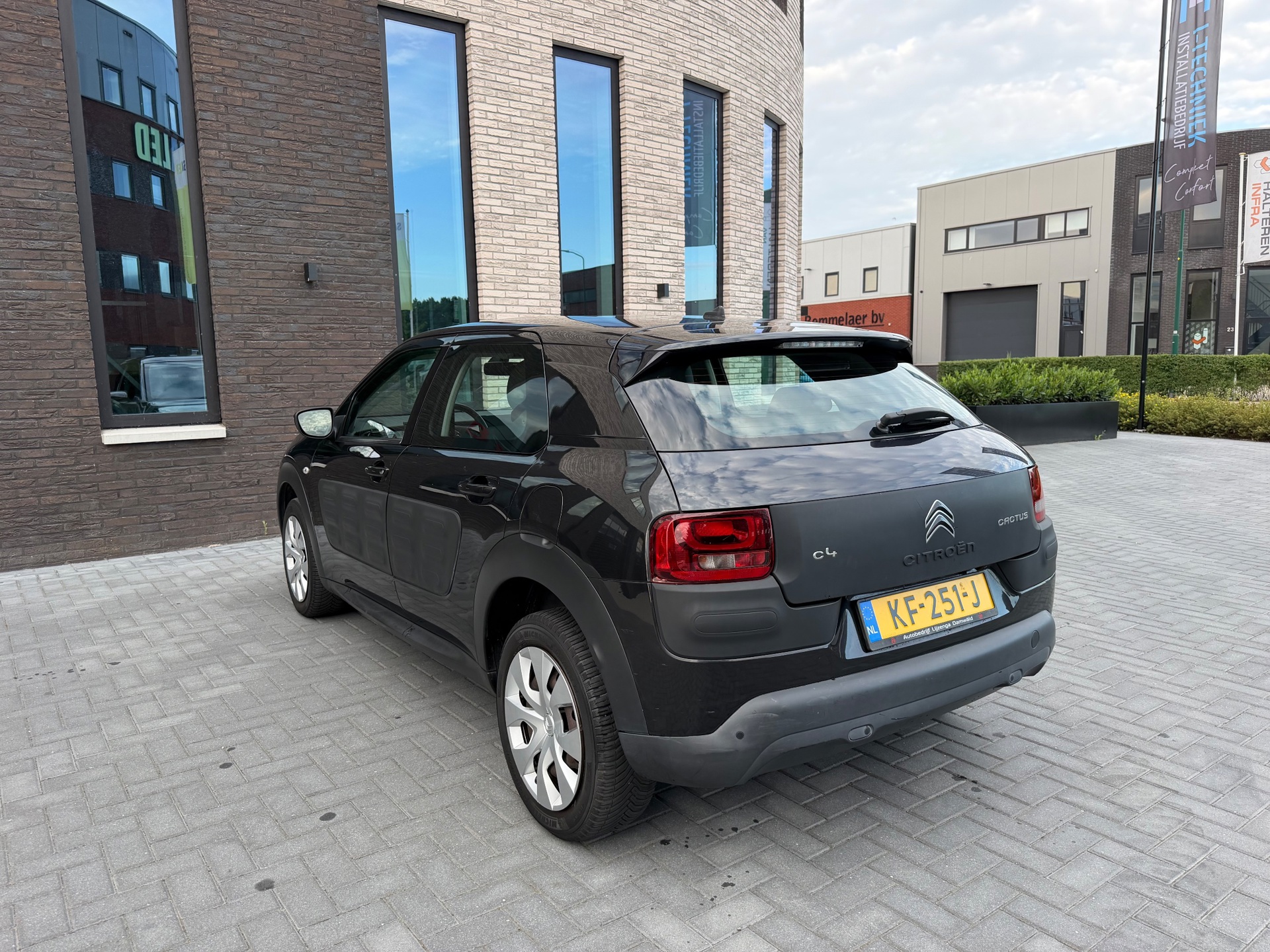 Foto van Citroen C4 Cactus