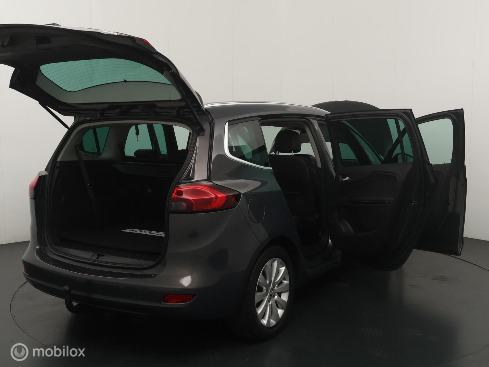 Foto van Opel Zafira Tourer
