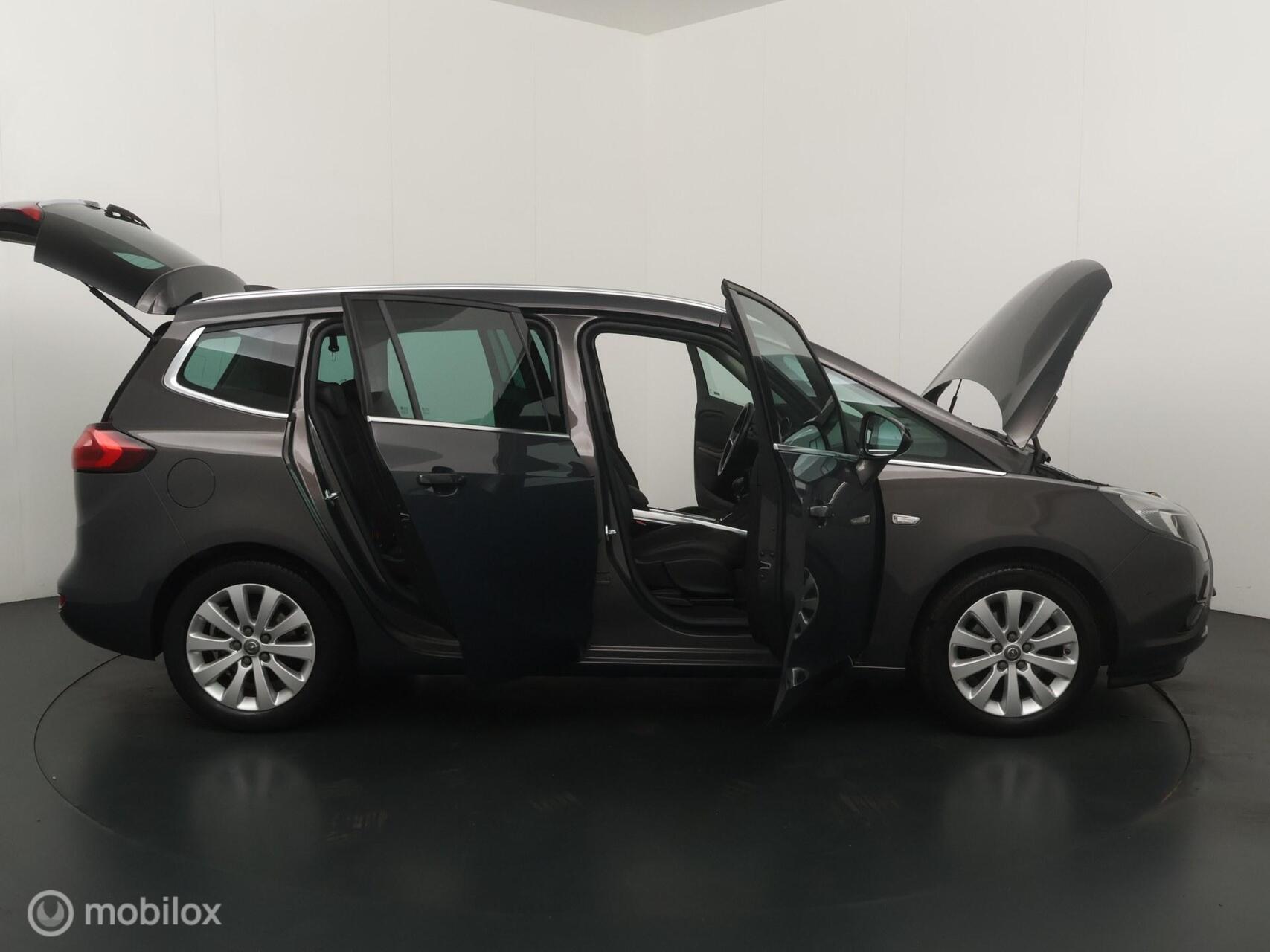 Foto van Opel Zafira Tourer