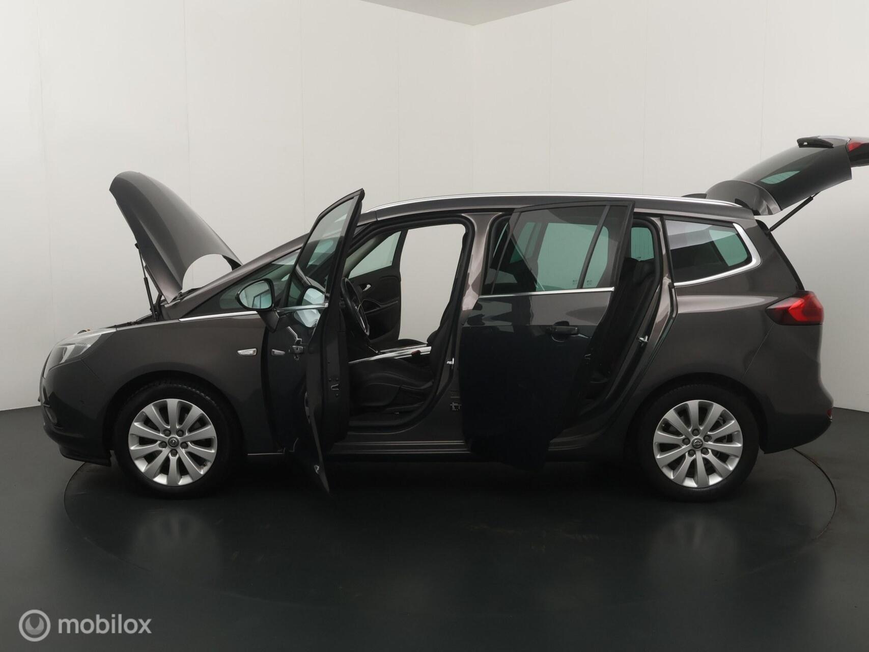 Foto van Opel Zafira Tourer