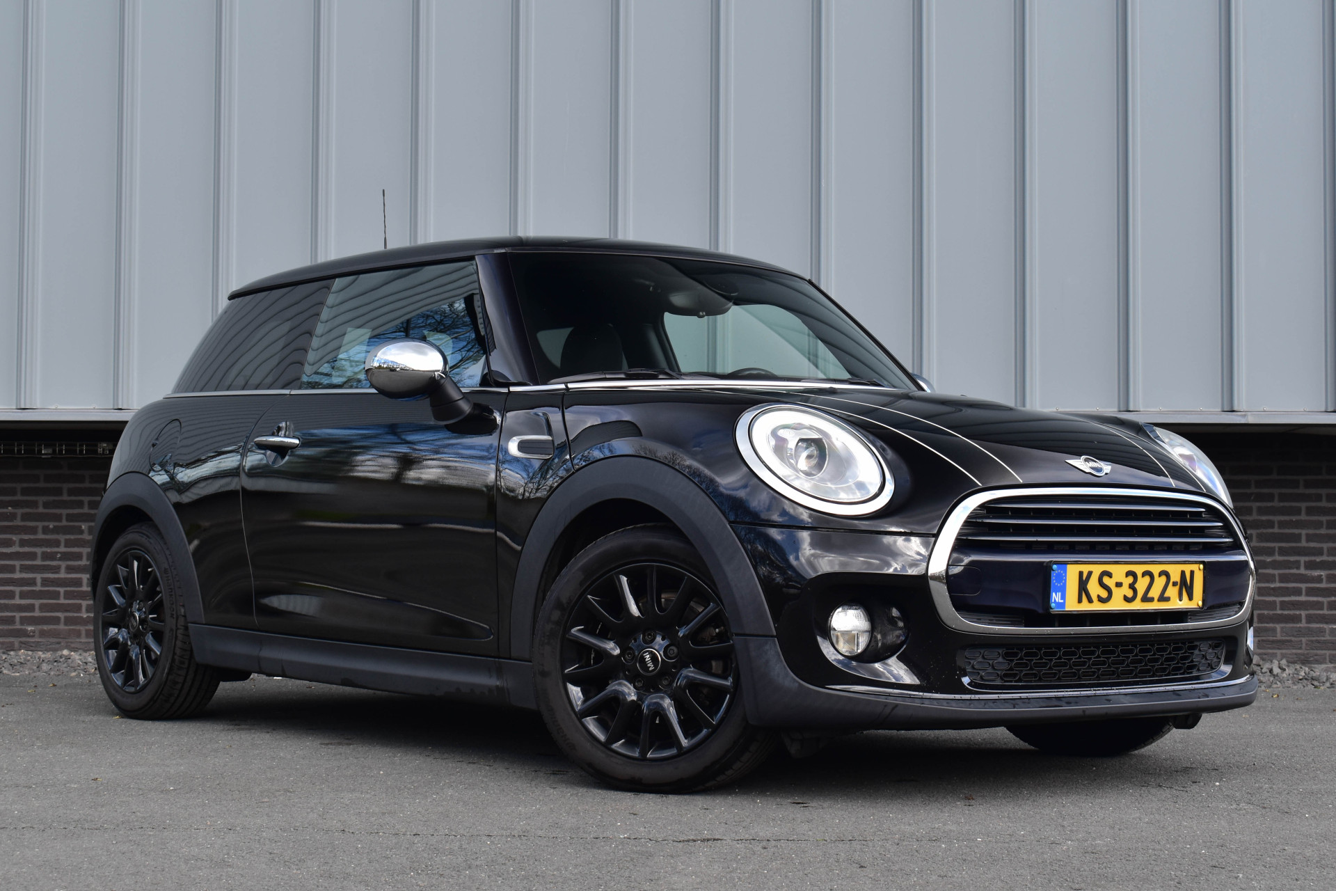 Mini 3-deurs 1.5 Cooper Chili 2016 - voorkant