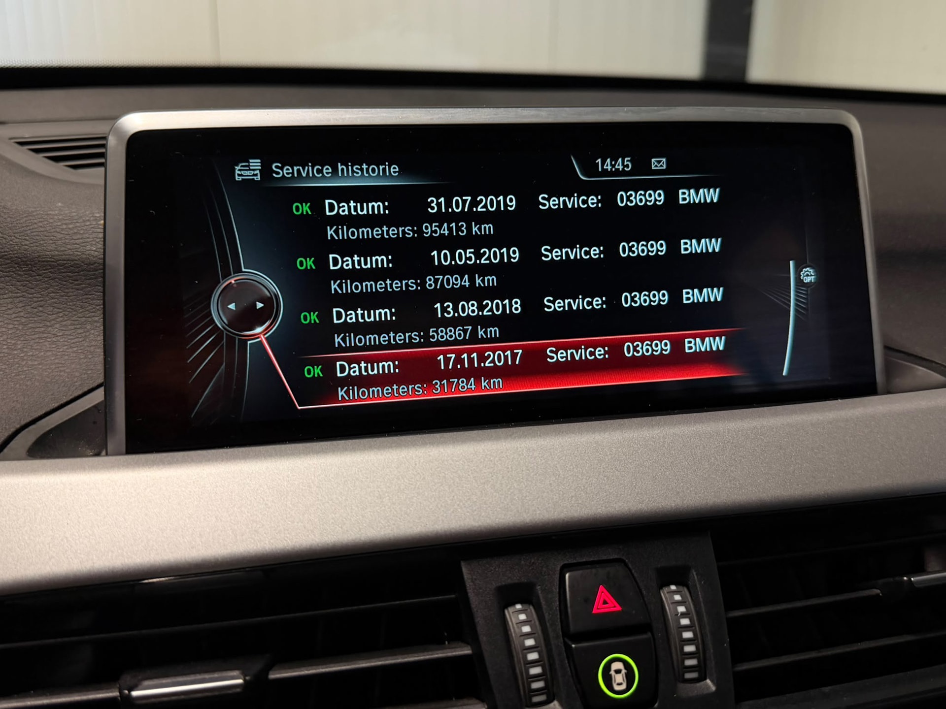 Foto van BMW X1 Sdrive20i