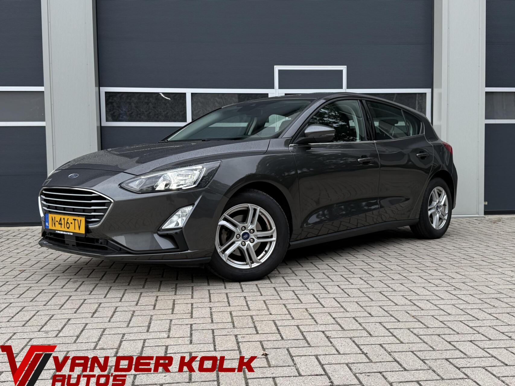 Ford Focus 1.0 EcoBoost Trend Edition Business | LED | Camera |  CarPlay | Navigatie | Cruise 2022 - voorkant