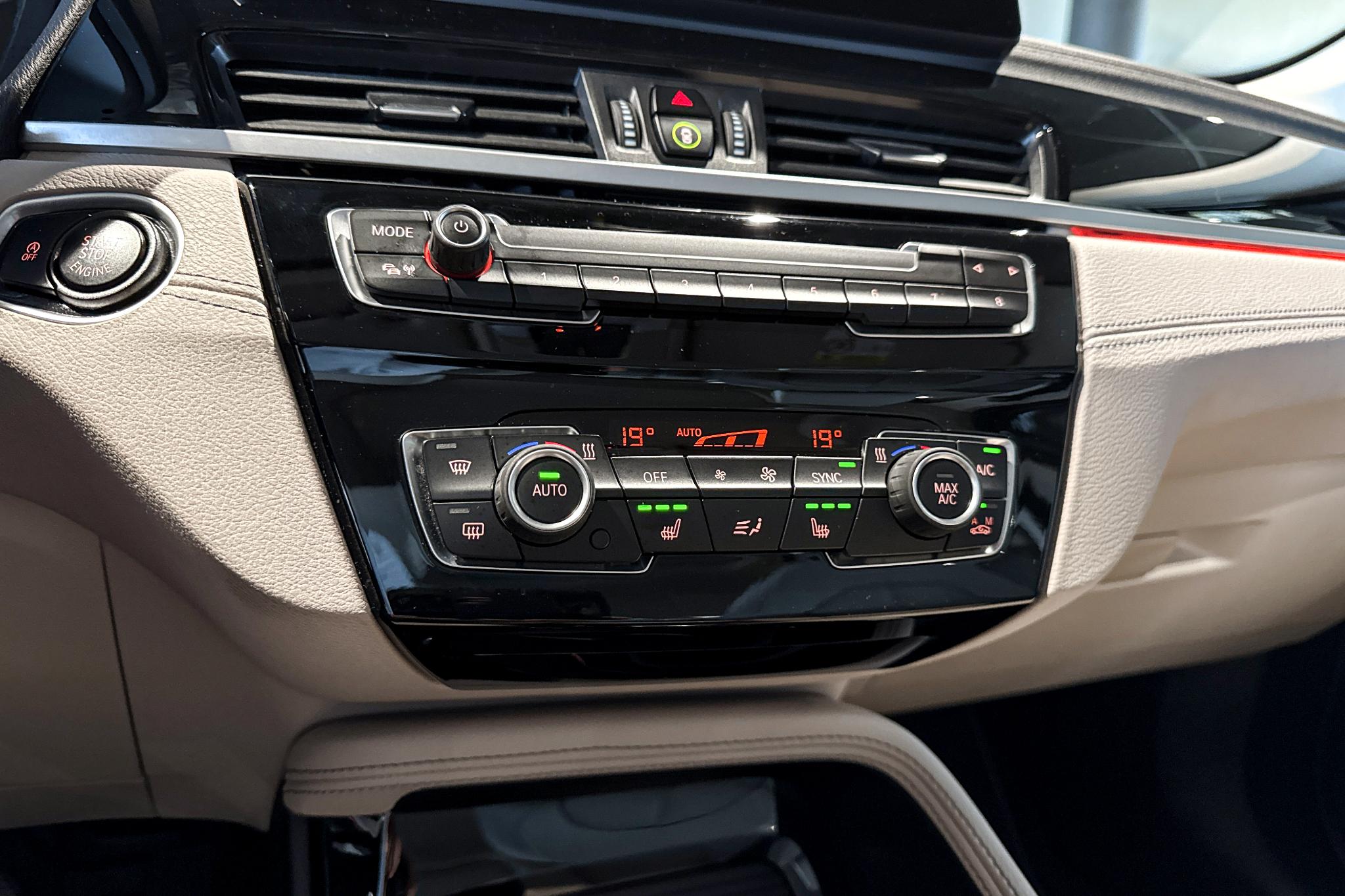 Foto van BMW X1 Sdrive20i