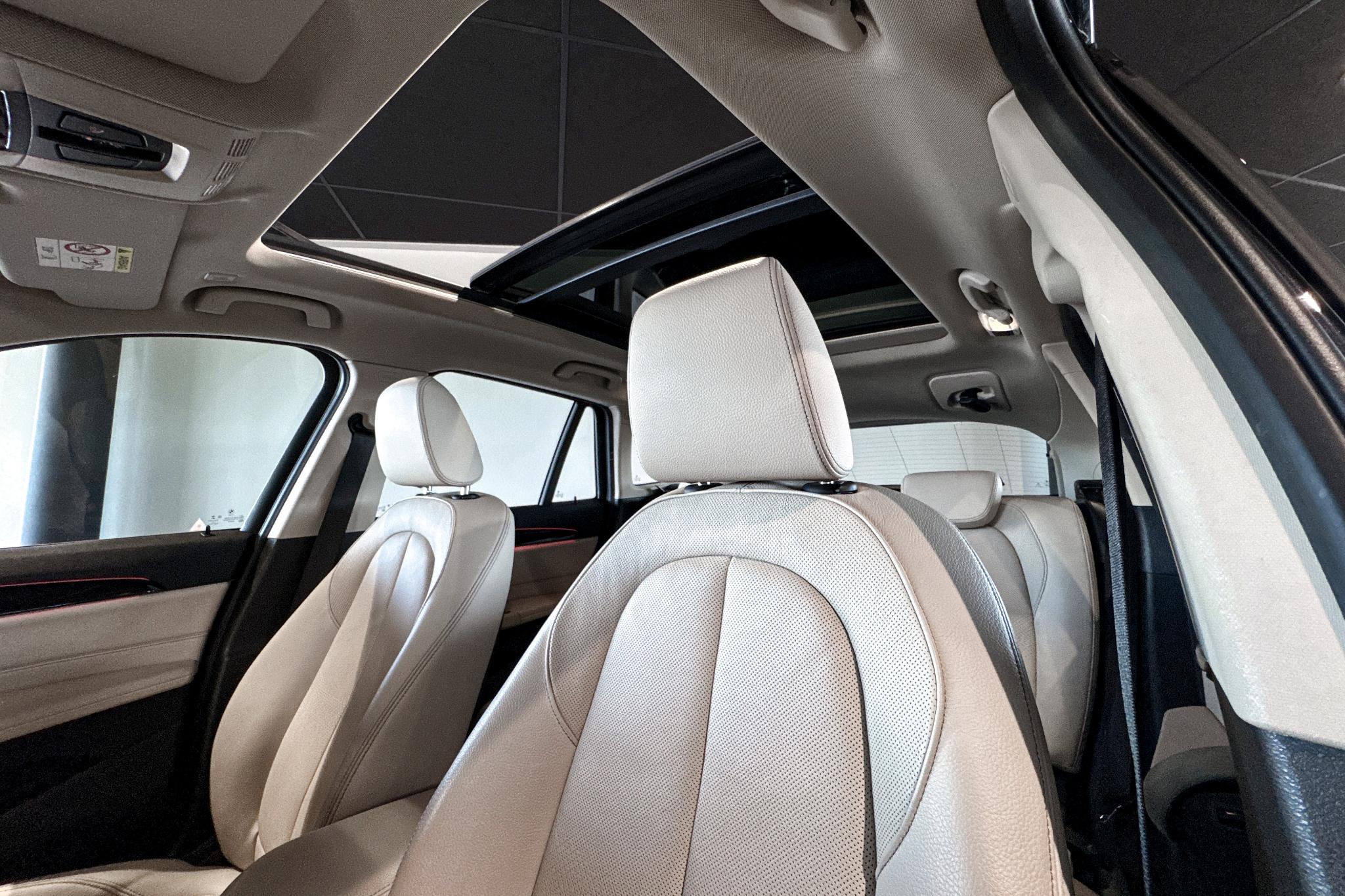Foto van BMW X1 Sdrive20i