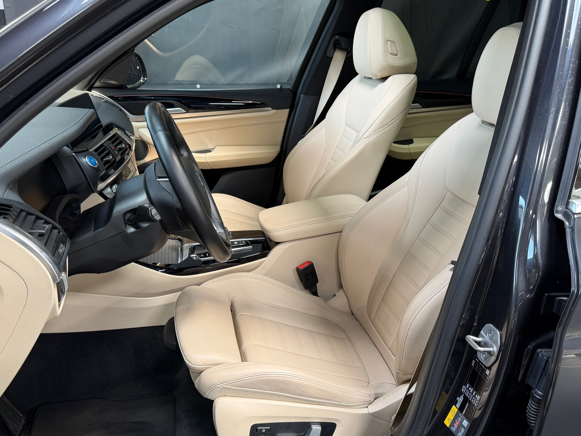 Foto van BMW Ix3