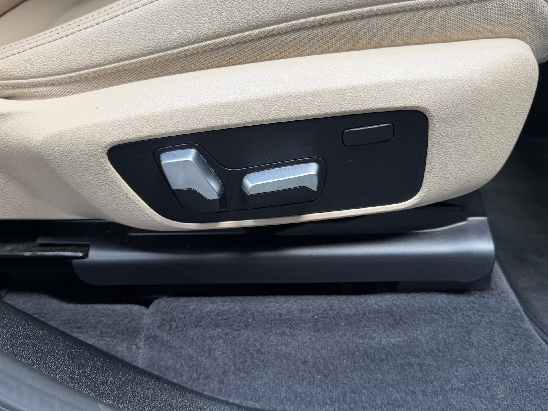 Foto van BMW Ix3
