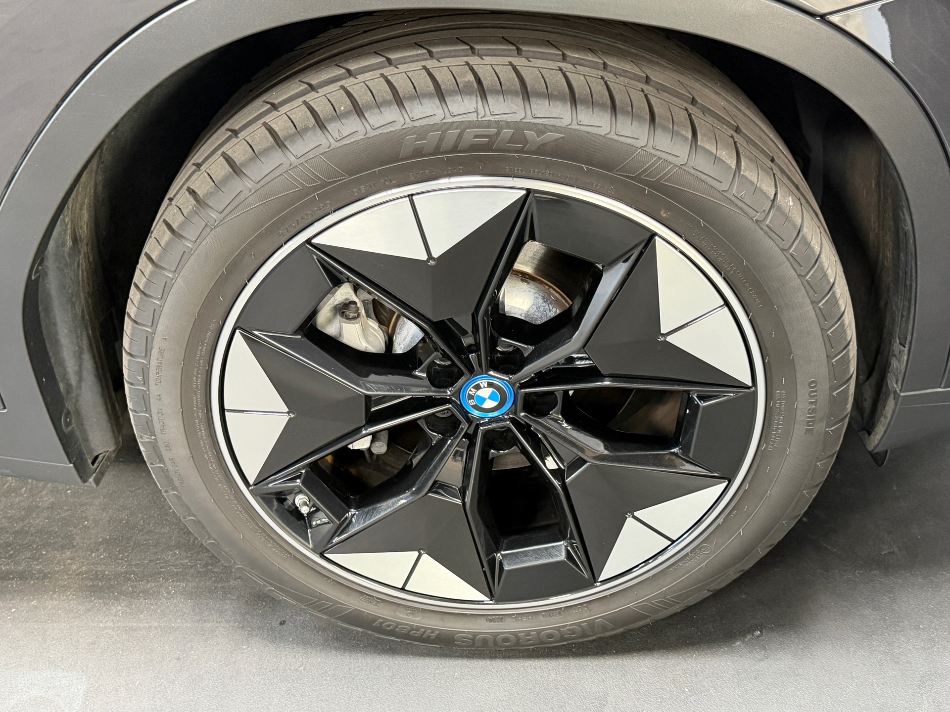 Foto van BMW Ix3