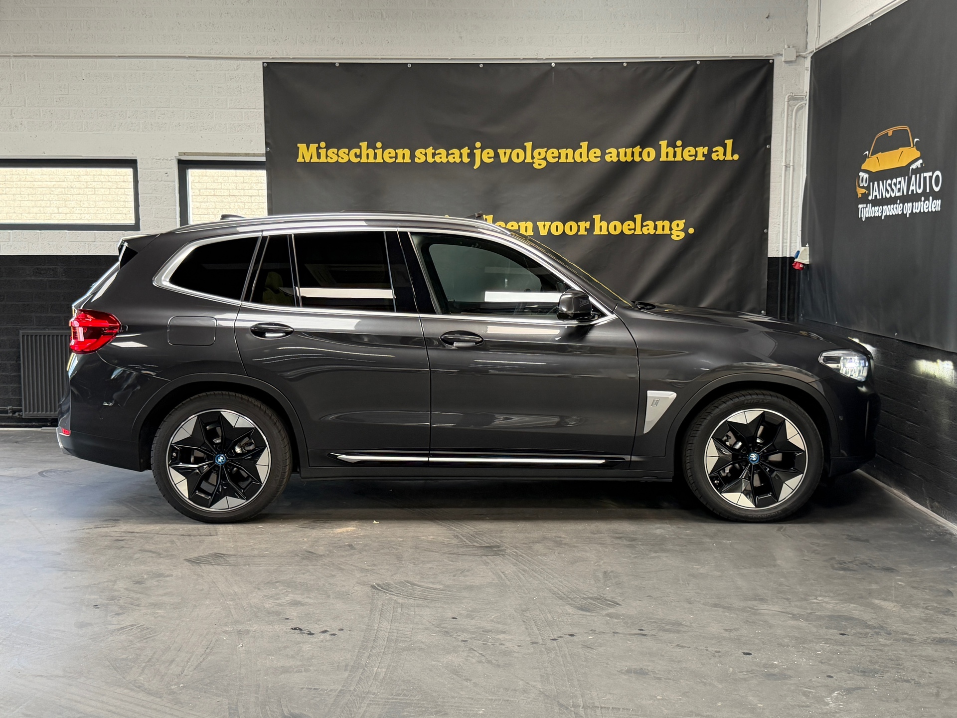 Foto van BMW Ix3