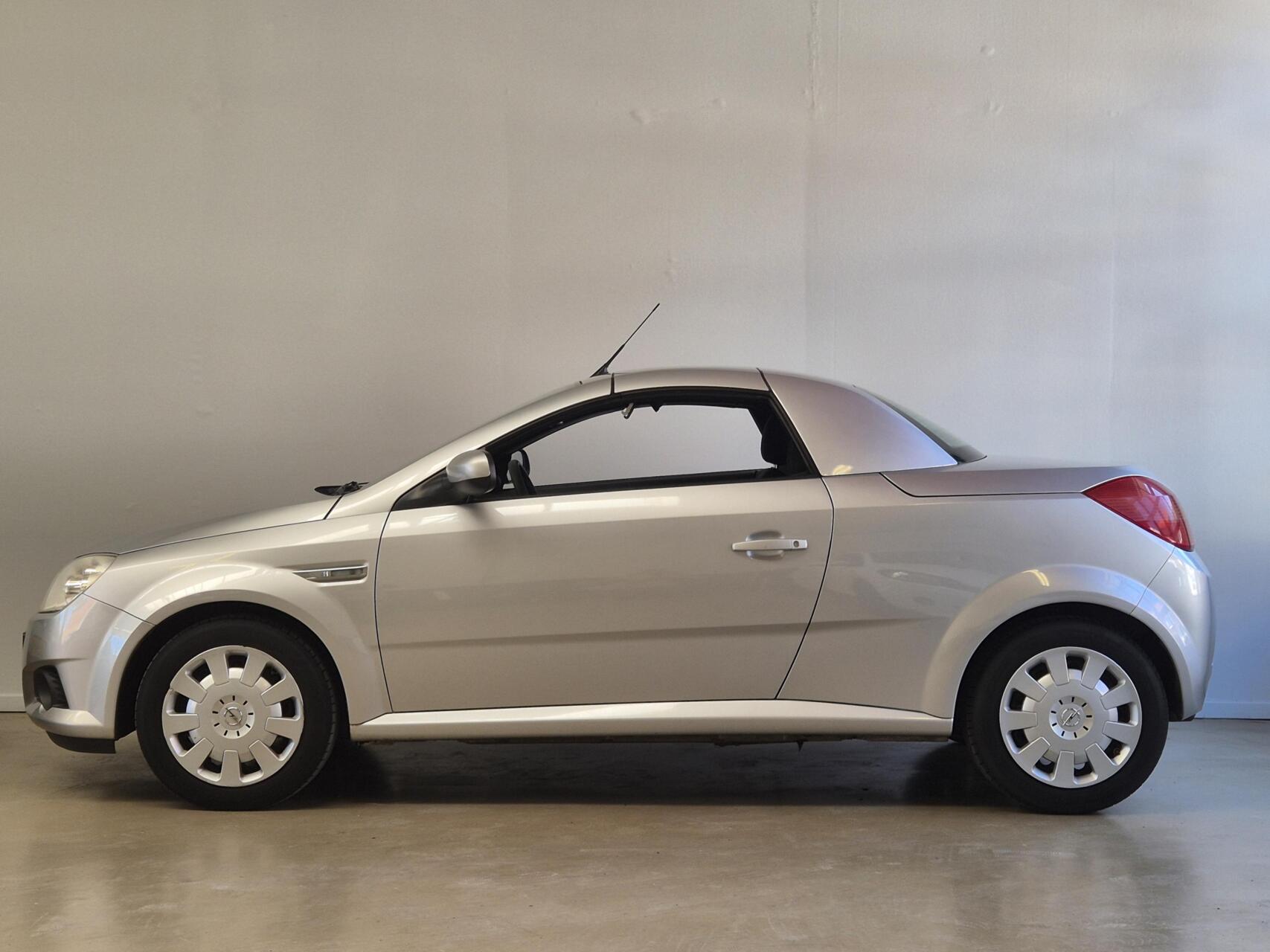 Foto van Opel Tigra