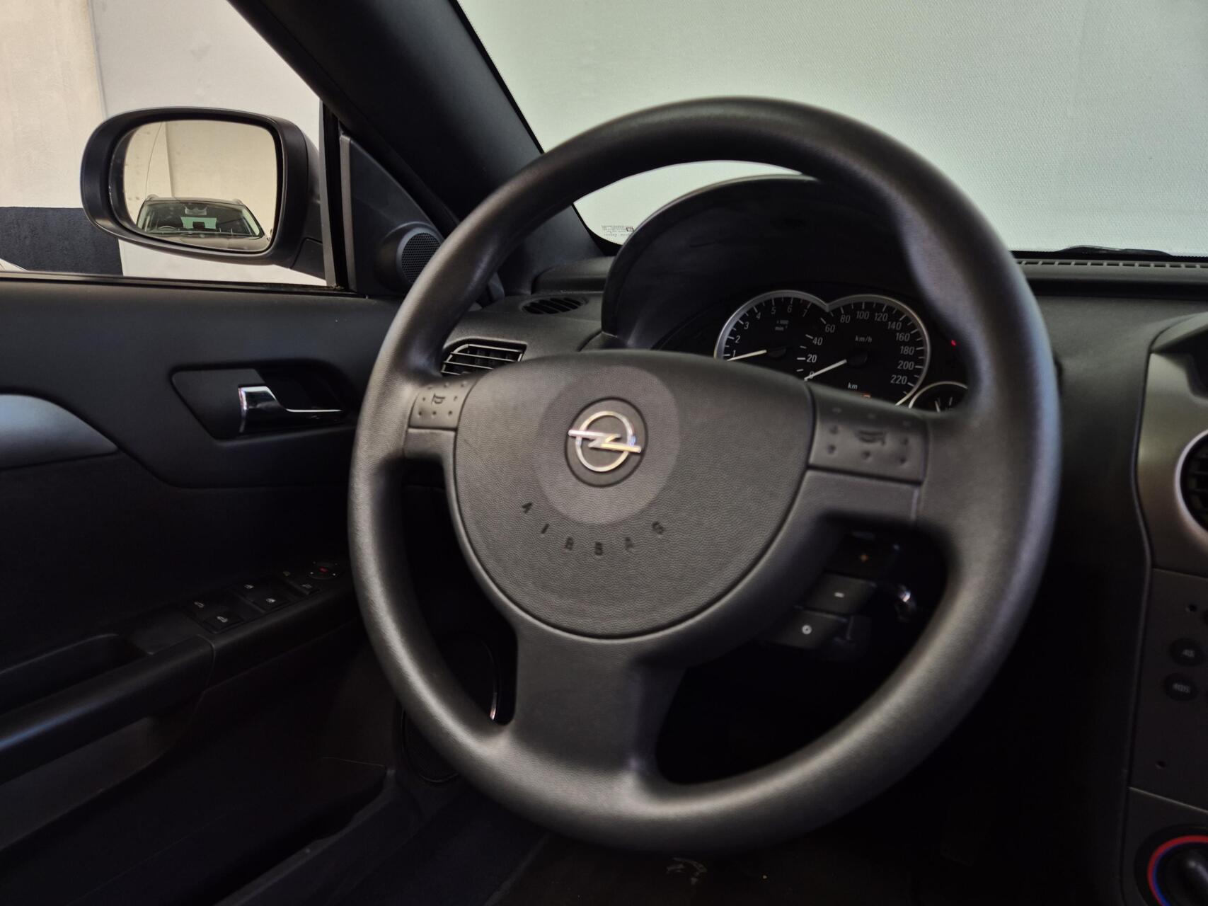 Foto van Opel Tigra