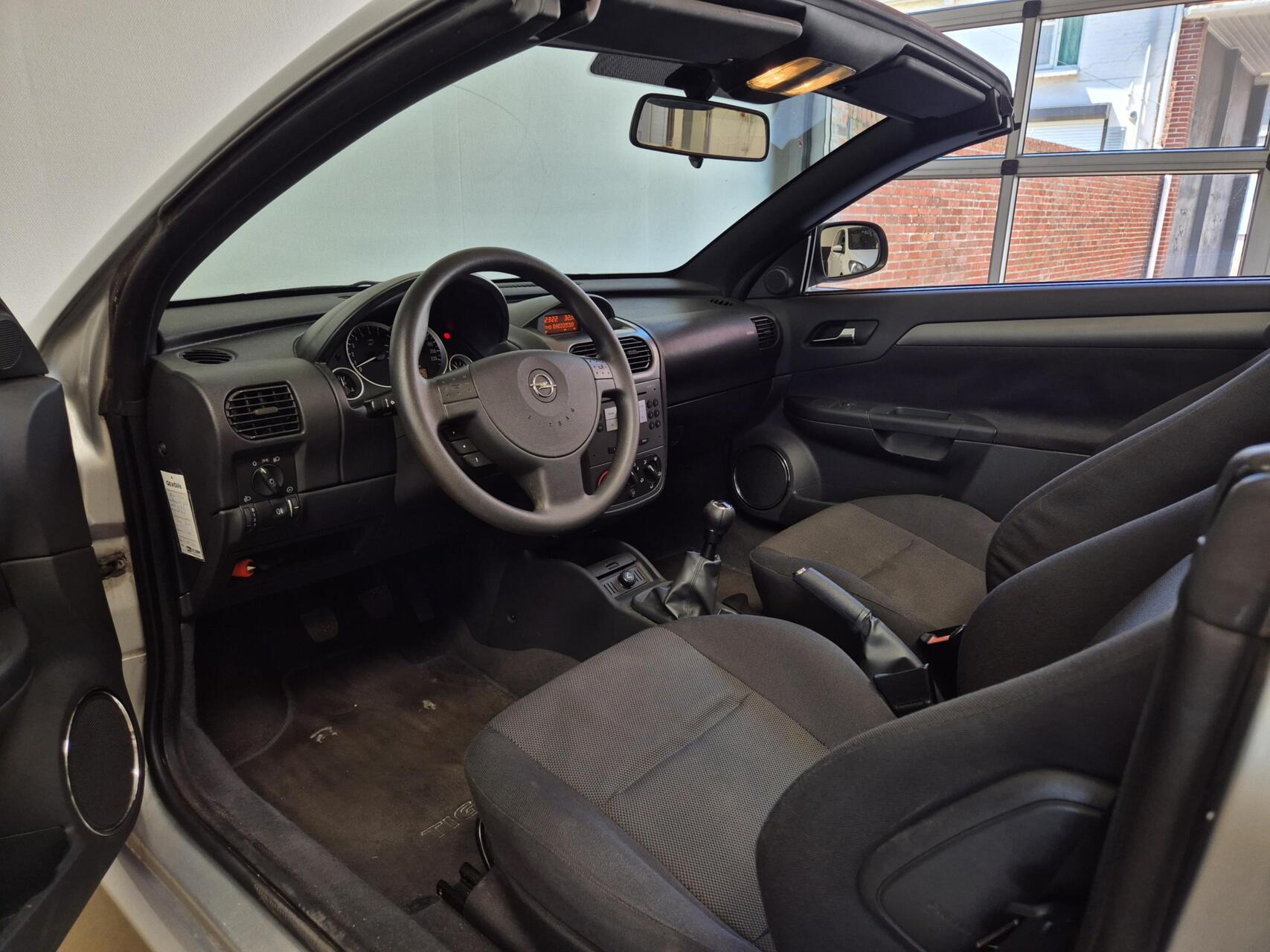 Foto van Opel Tigra